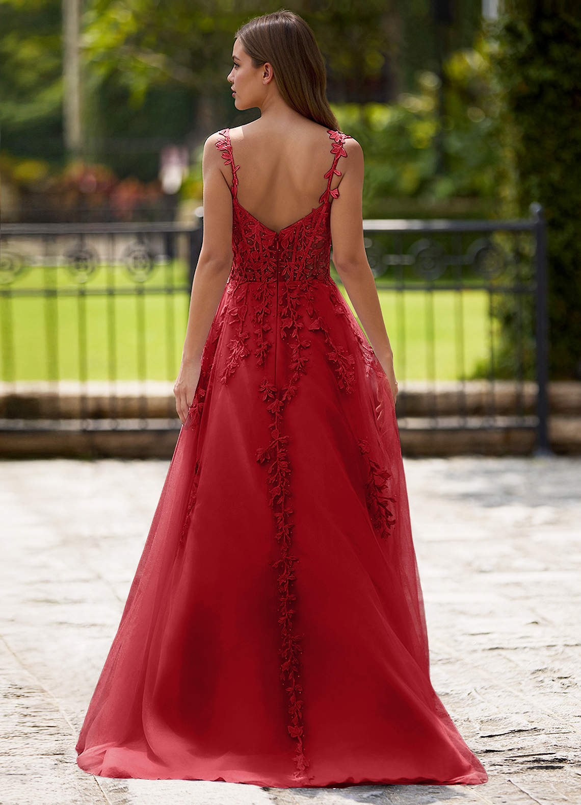 Dreamscape A-Line Sweetheart Lace Tulle Prom Dress in Red