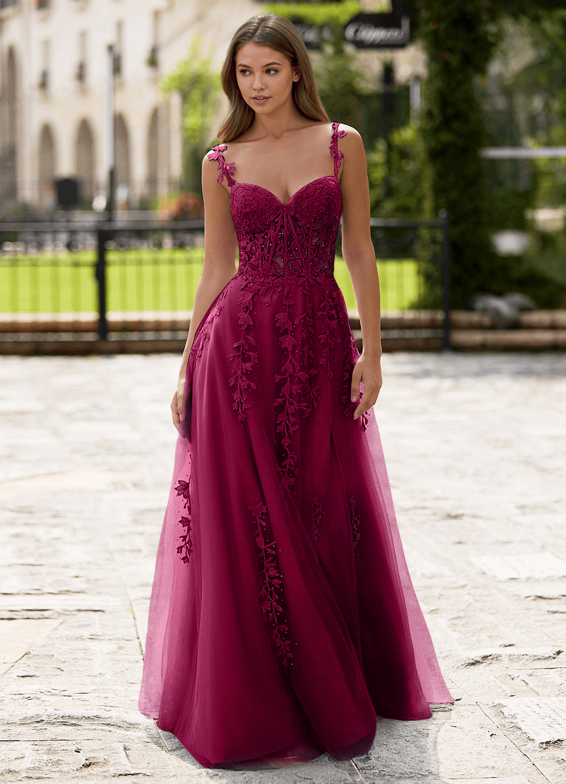 Dreamscape A-Line Sweetheart Lace Tulle Prom Dress in Burgundy