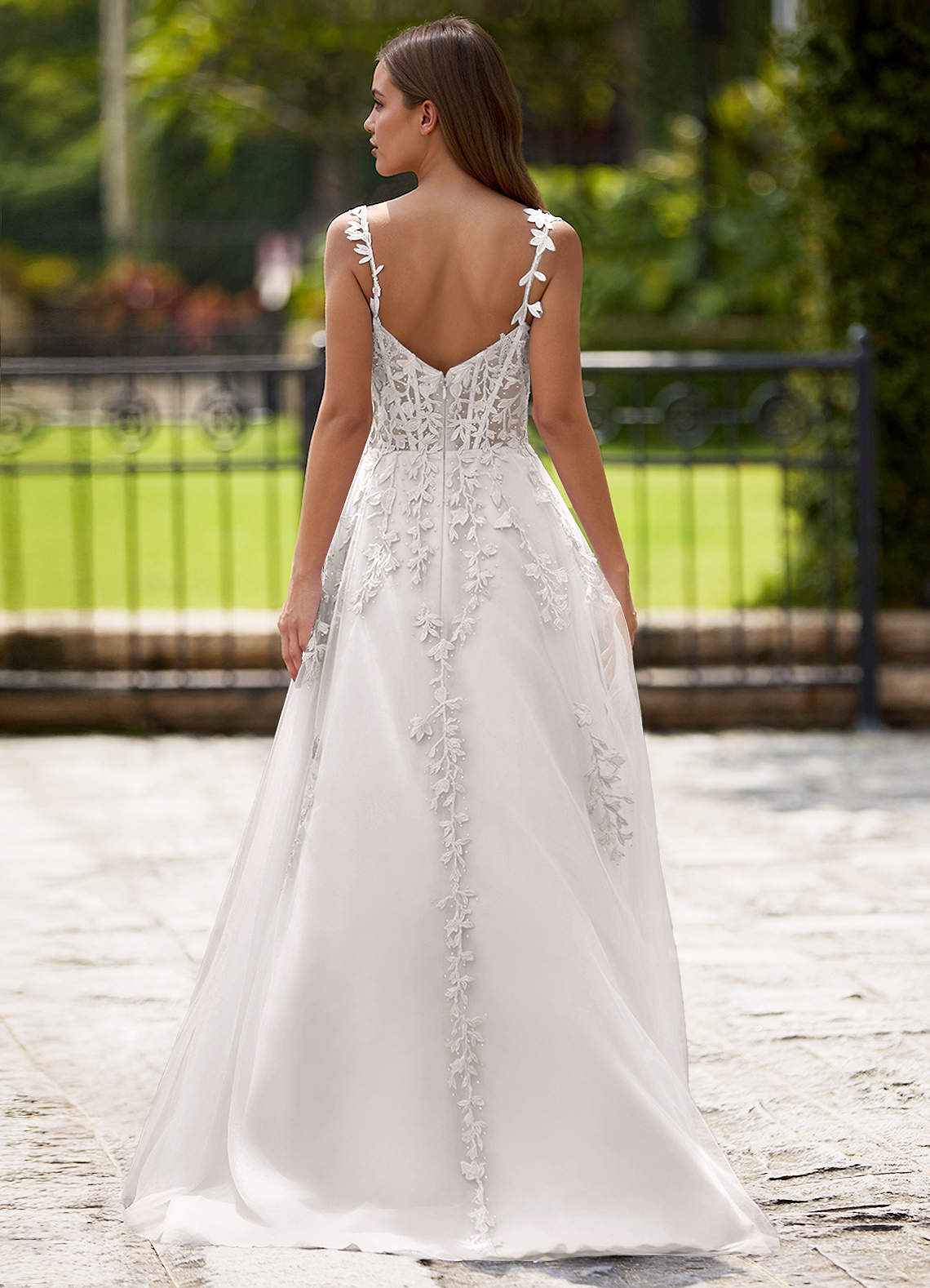 Dreamscape A-Line Sweetheart Lace Tulle Prom Dress in white