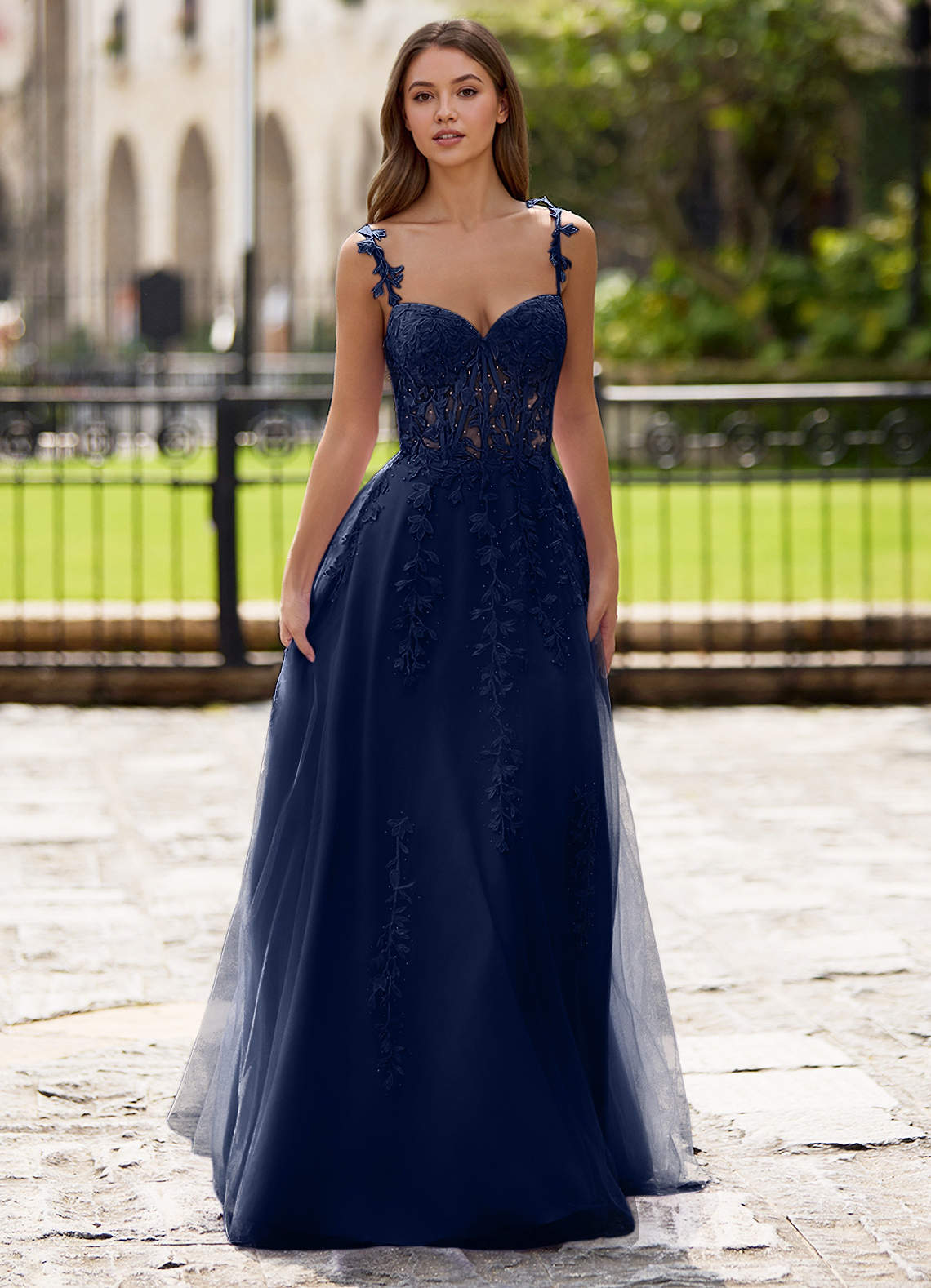 Dreamscape A-Line Sweetheart Lace Tulle Prom Dress in Navy Blue