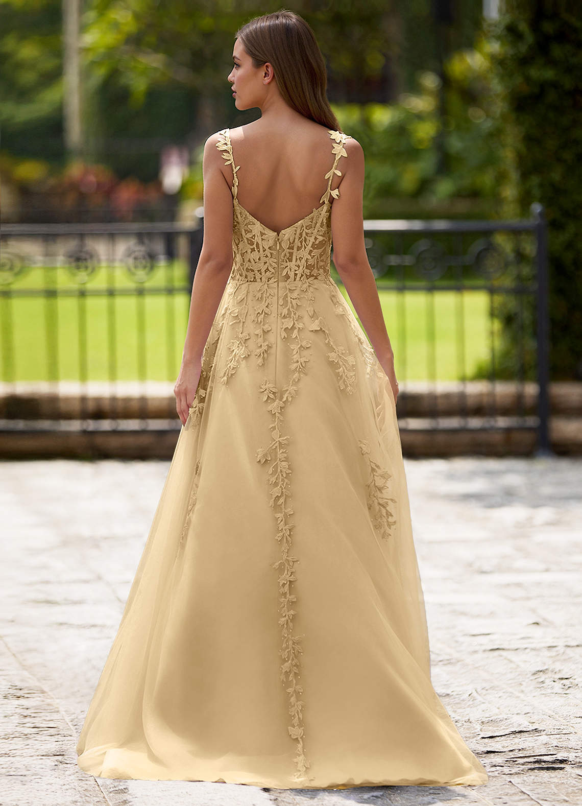 Dreamscape A-Line Sweetheart Lace Tulle Prom Dress in champagne
