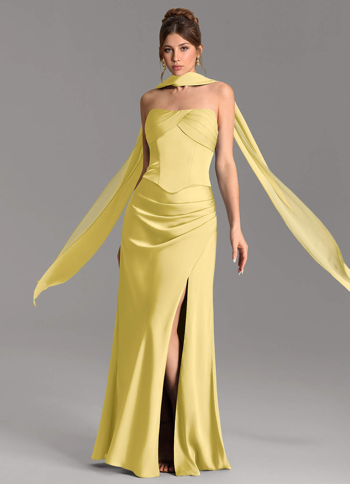 Nicki Sheath Scoop-Neck Stretch Satin Bridesmaid Dress in Canary