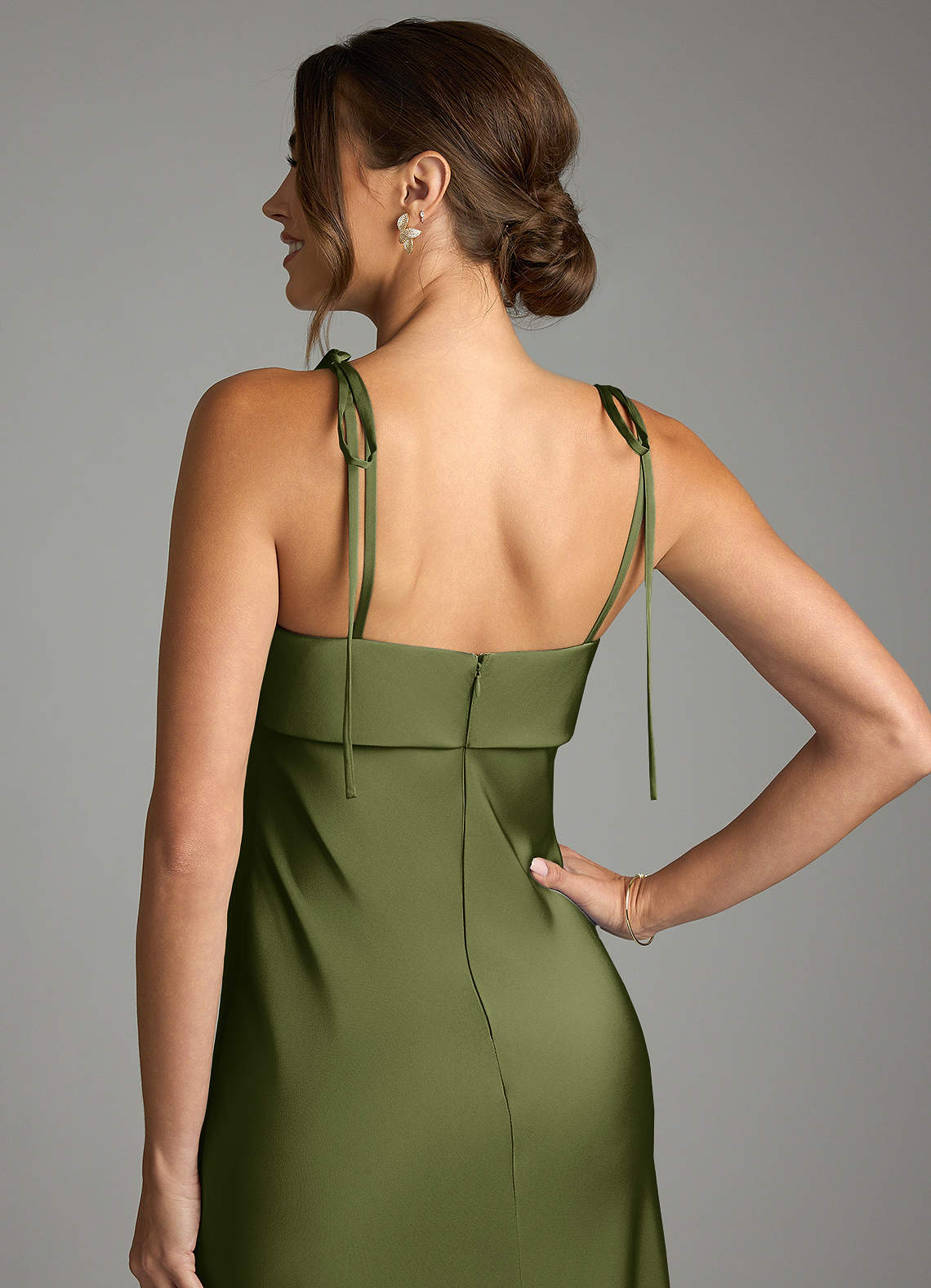 Ellia Sheath Straight-Neck Stretch Satin Bridesmaid Dress