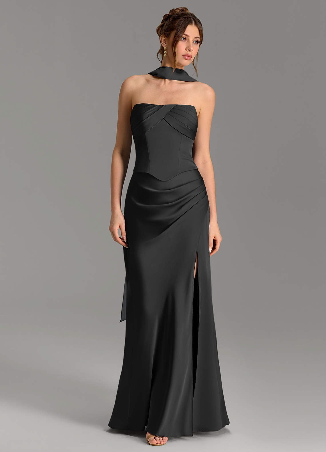 Nicki Sheath Scoop-Neck Stretch Satin Bridesmaid Dress in black