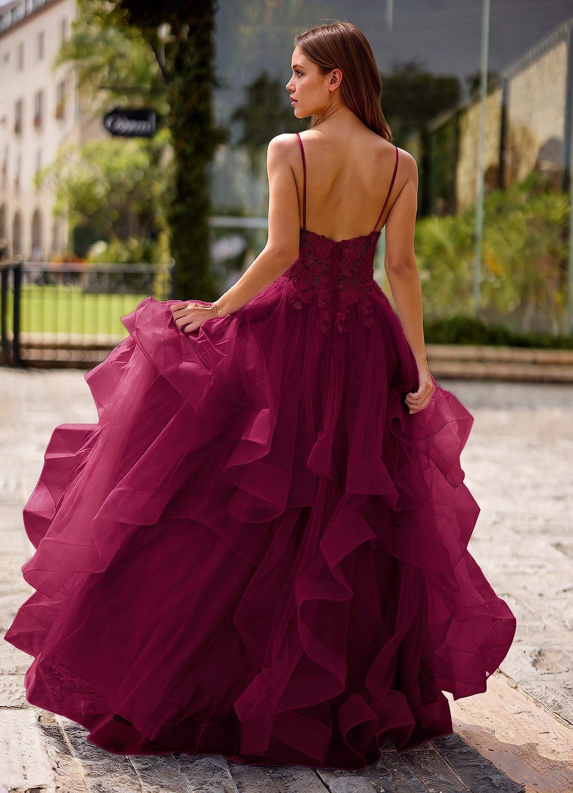 Spitze Ball Gown Sweetheart Lace Tulle Evening Dress in Burgundy