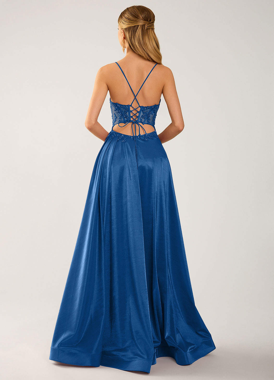 Isoldemark A-Line Sweetheart Satin Evening Dress in Royal Blue