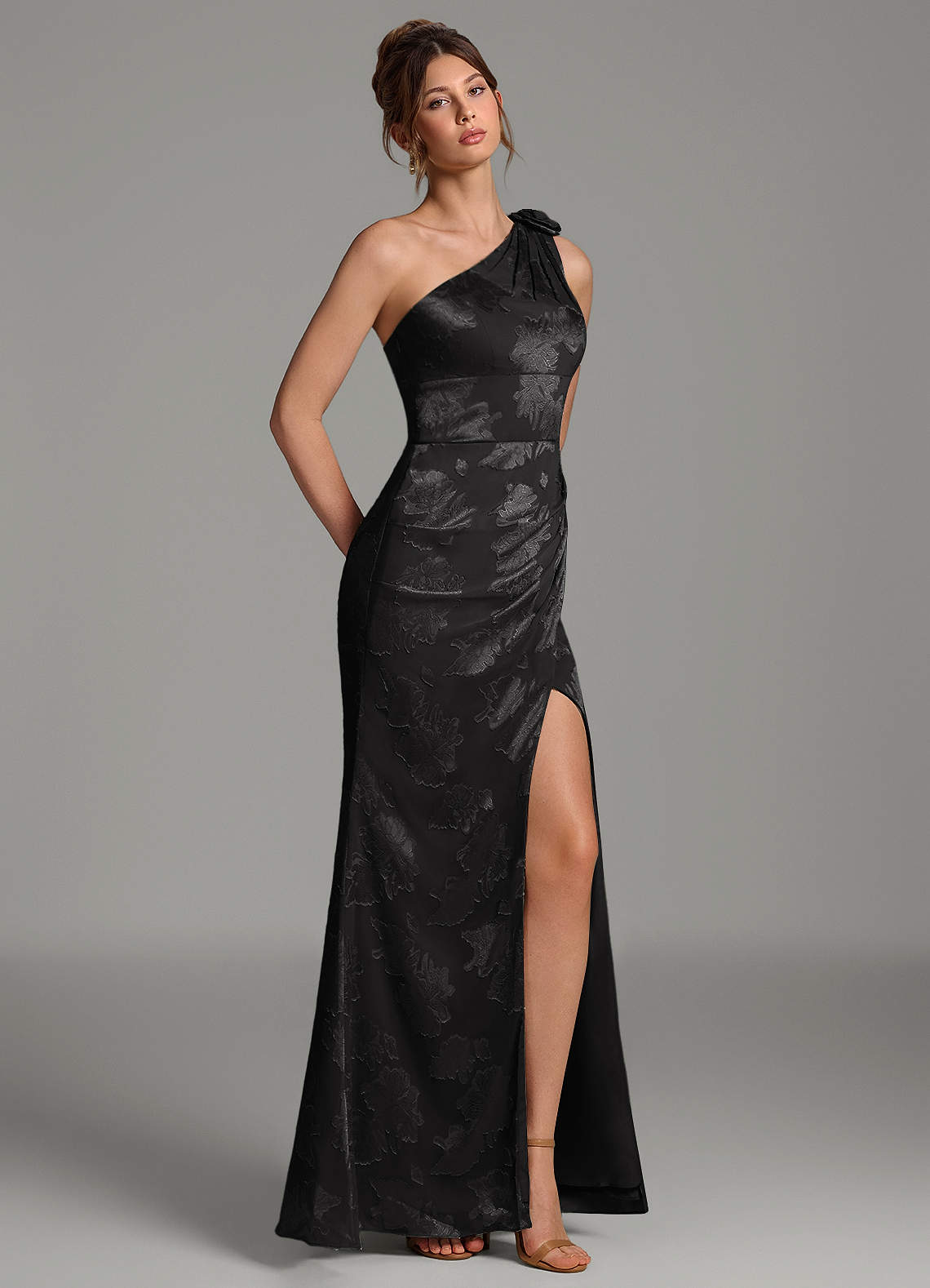 Yanie Mermaid One-Shoulder Jacquard Bridesmaid Dress in black