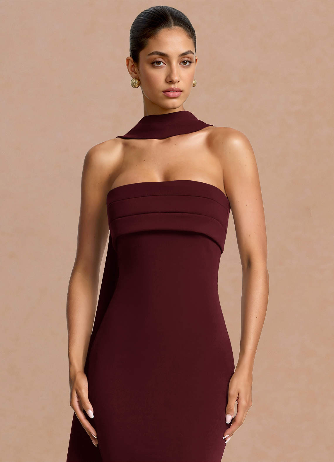 Eshe Trumpet Pleated Stretch Crepe Evening Dress in Wine