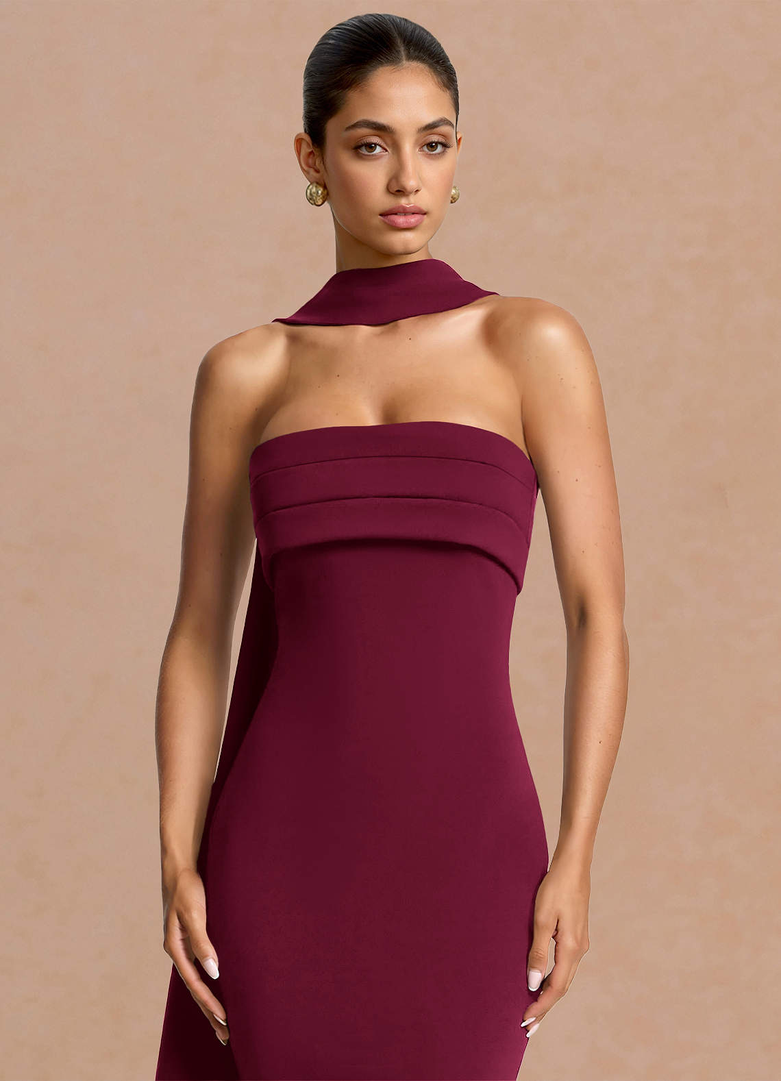 Eshe Trumpet Pleated Stretch Crepe Evening Dress in Merlot
