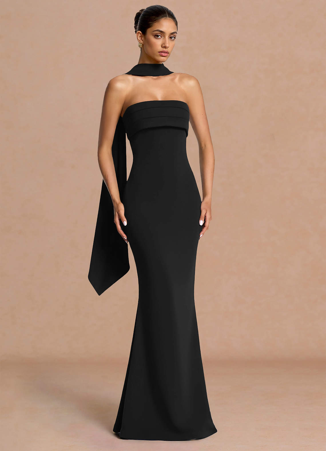 Eshe Trumpet Pleated Stretch Crepe Evening Dress in black