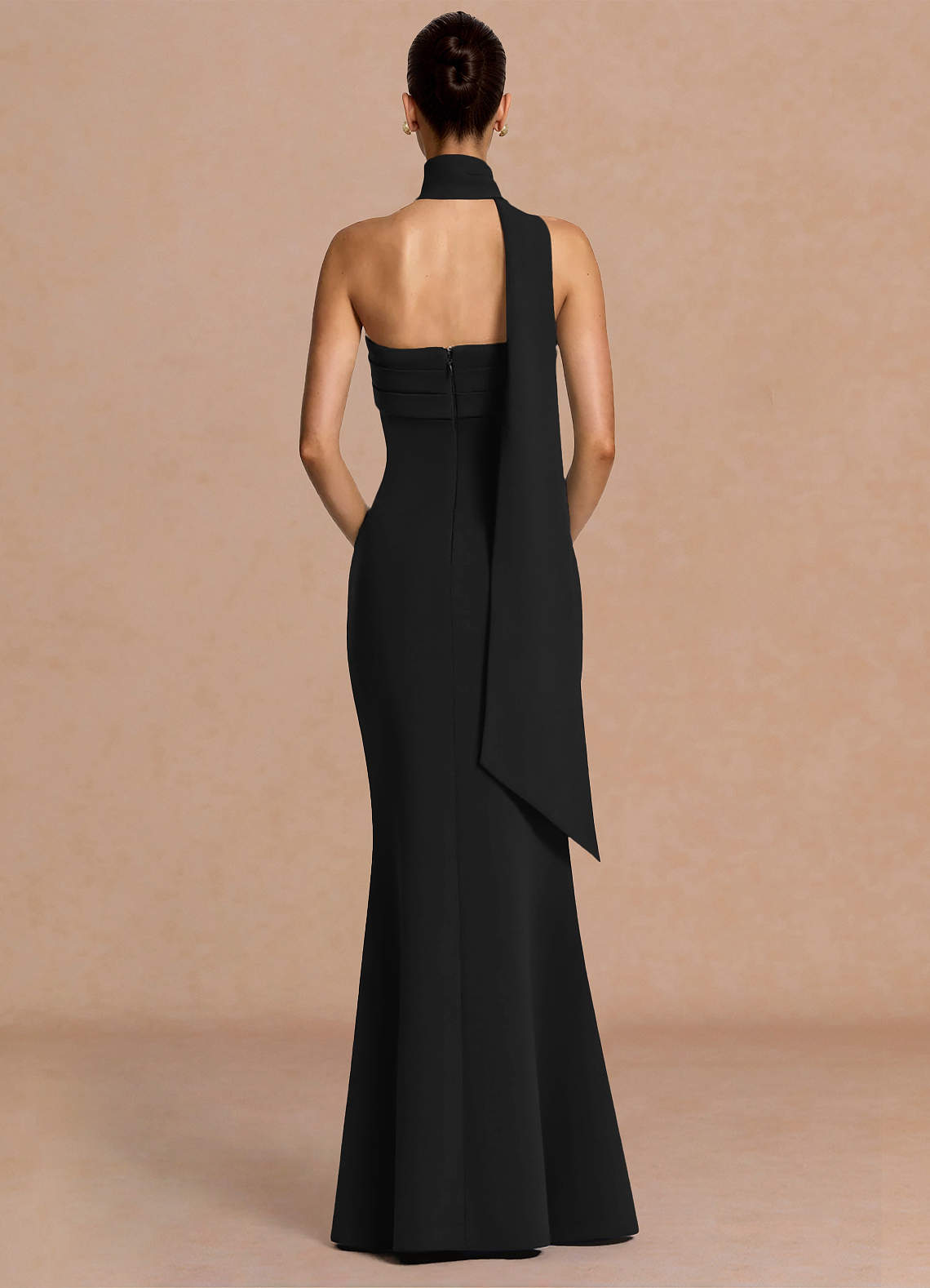 Eshe Trumpet Pleated Stretch Crepe Evening Dress in black