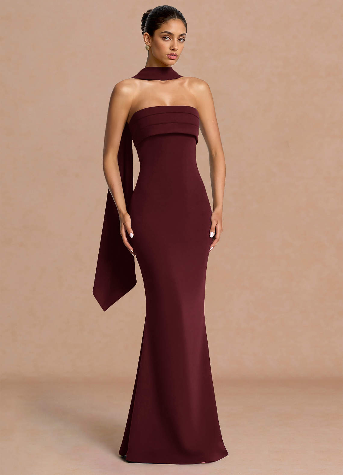 Eshe Trumpet Pleated Stretch Crepe Evening Dress in Wine