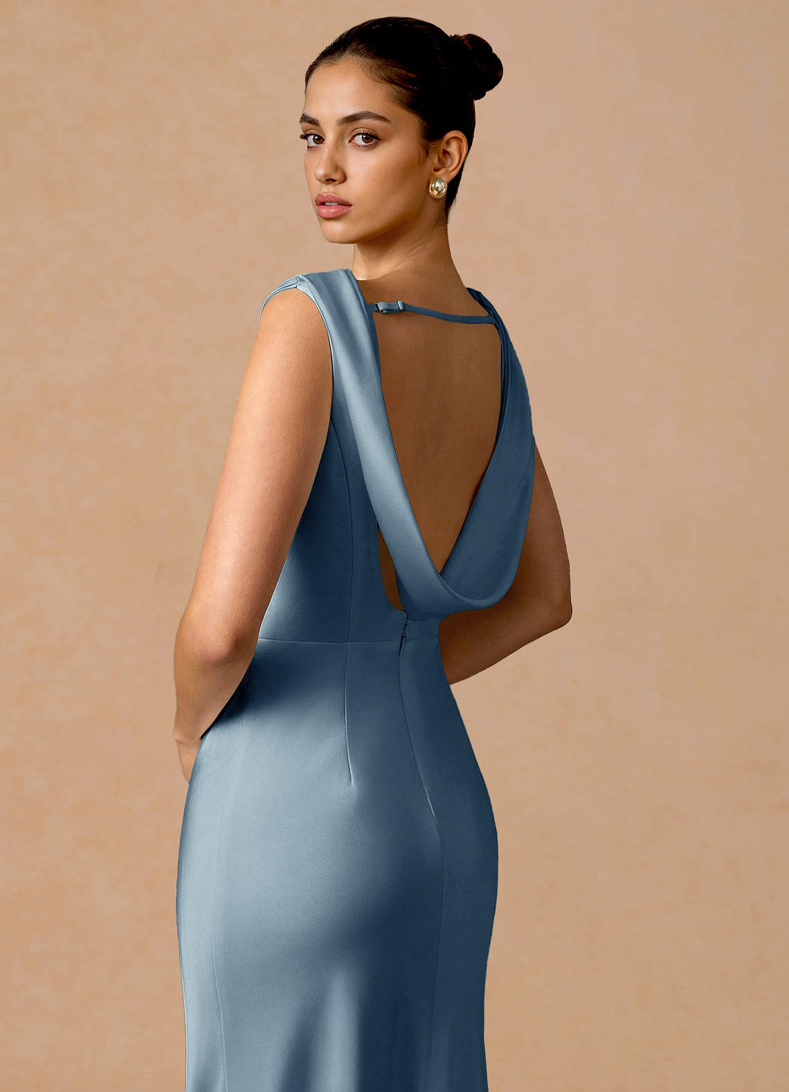 Evarine Sheath Boat-Neck Stretch Satin Evening Dress in Powder Blue