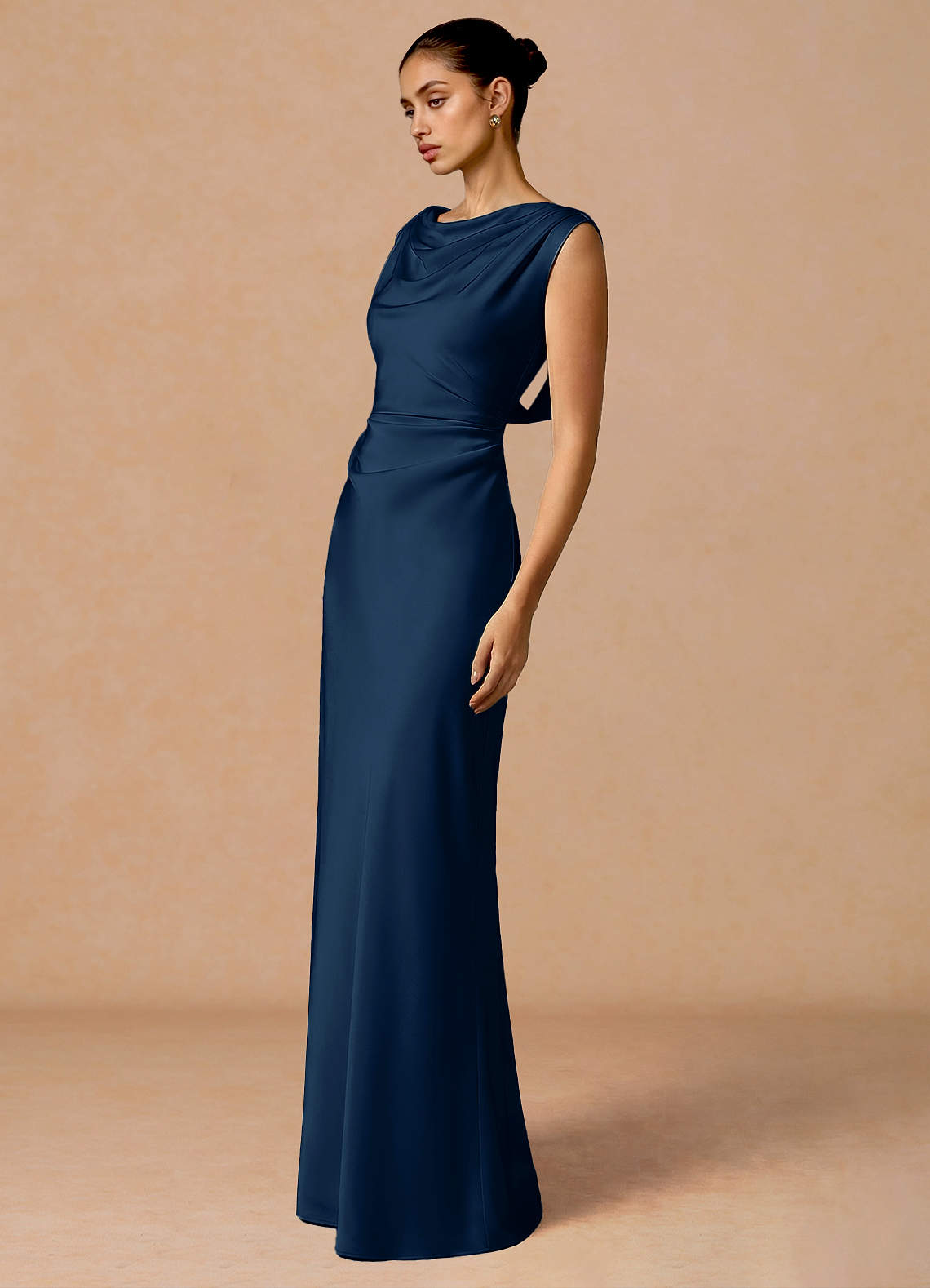 Evarine Sheath Boat-Neck Stretch Satin Evening Dress in Navy