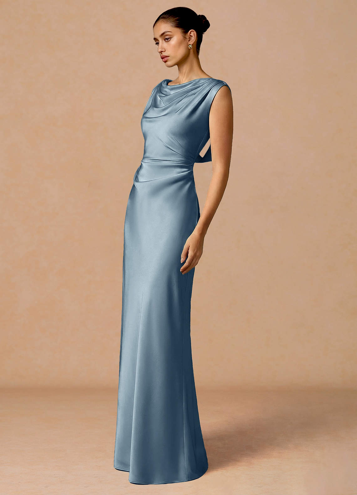 Evarine Sheath Boat-Neck Stretch Satin Evening Dress in Herb Green