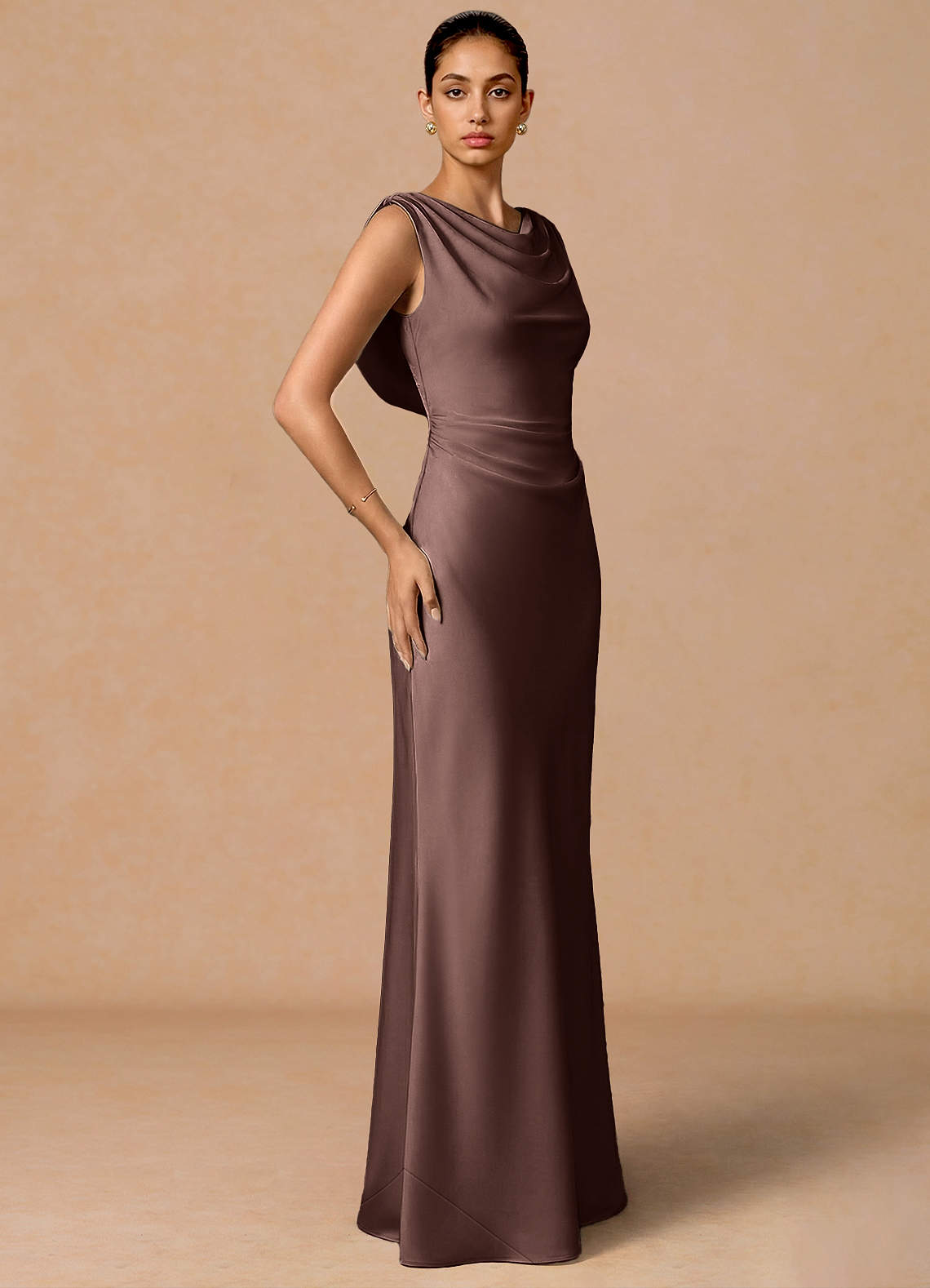 Evarine Sheath Boat-Neck Stretch Satin Evening Dress in Herb Green