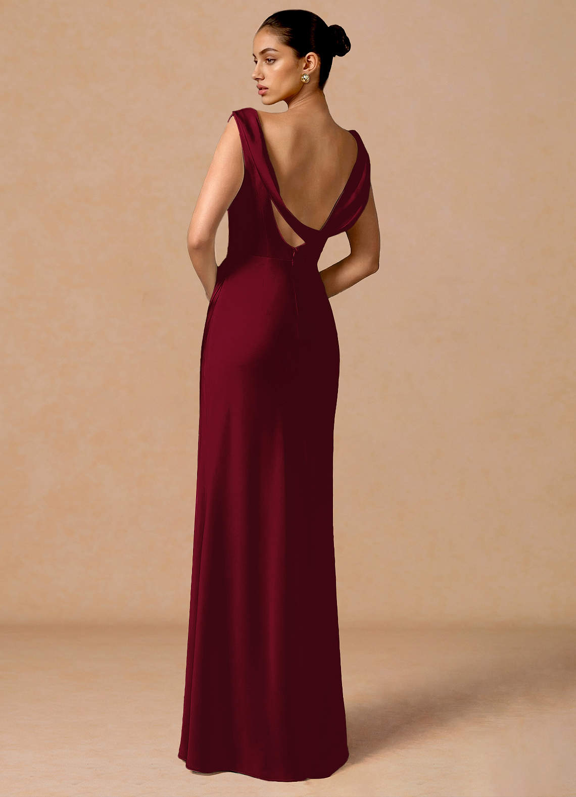 Evarine Sheath Boat-Neck Stretch Satin Evening Dress in Merlot