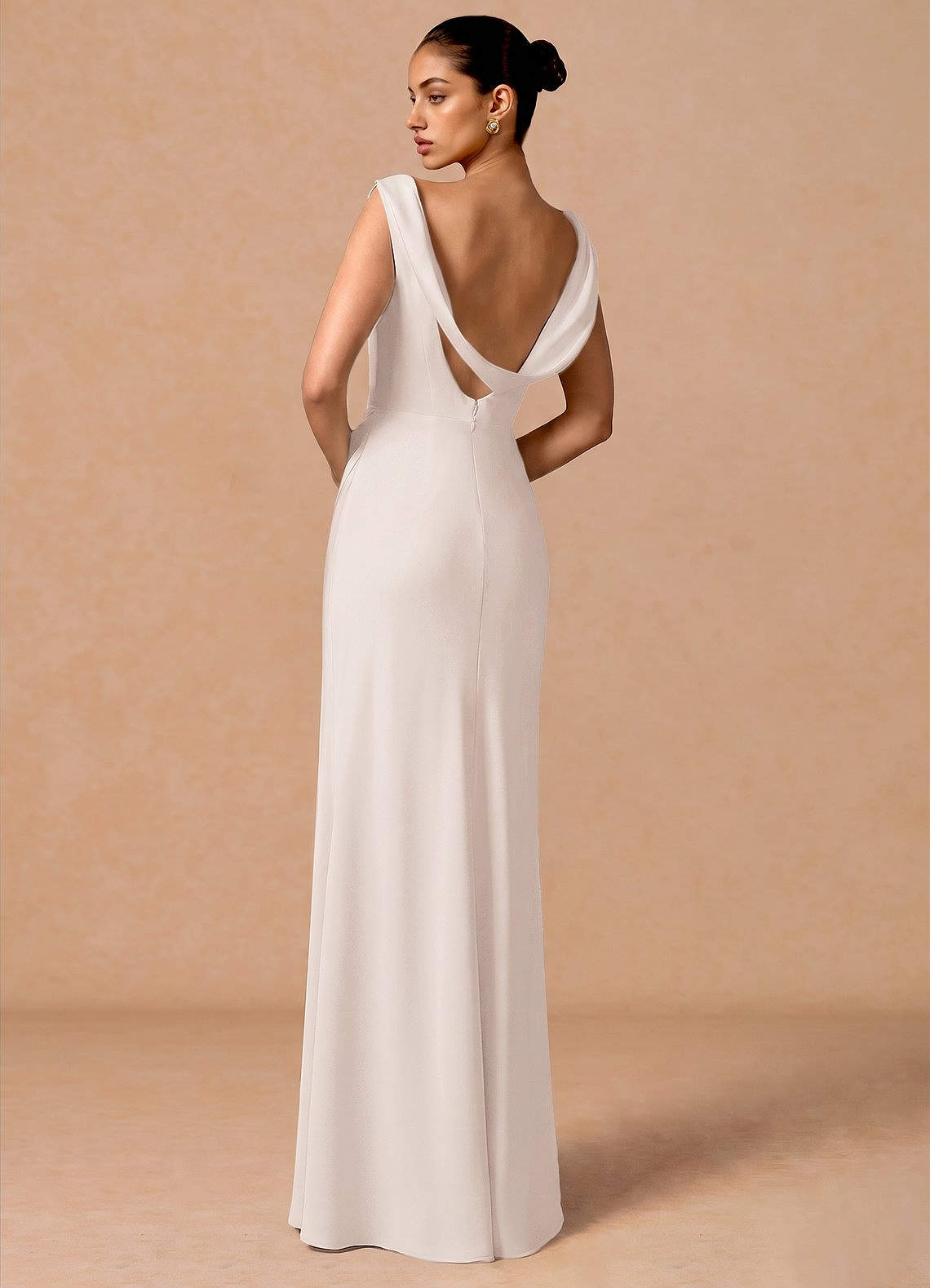 Evarine Sheath Boat-Neck Stretch Satin Evening Dress in Cream