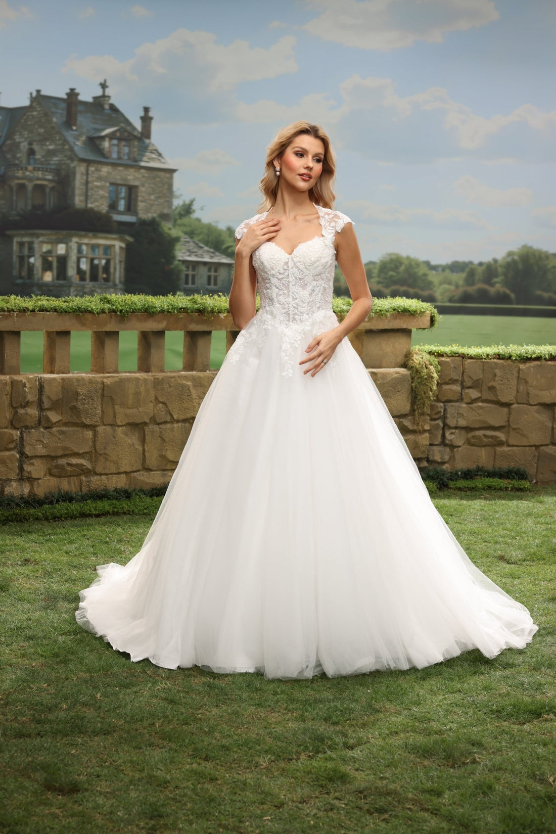 Lyra white wedding dress front view 1