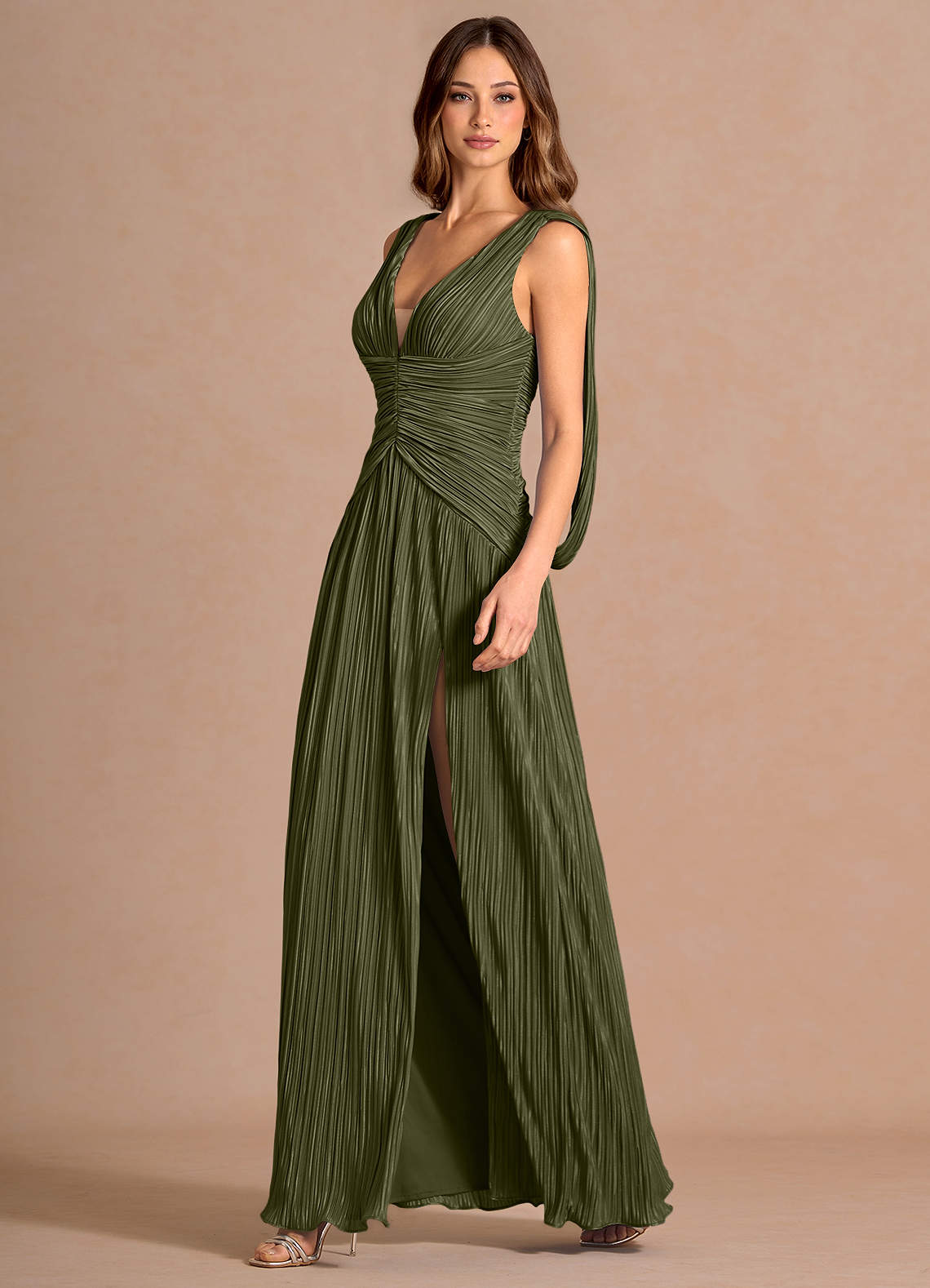 Quellia Sheath V-Neck Stretch Knit Wedding Guest Dress in Moss Green