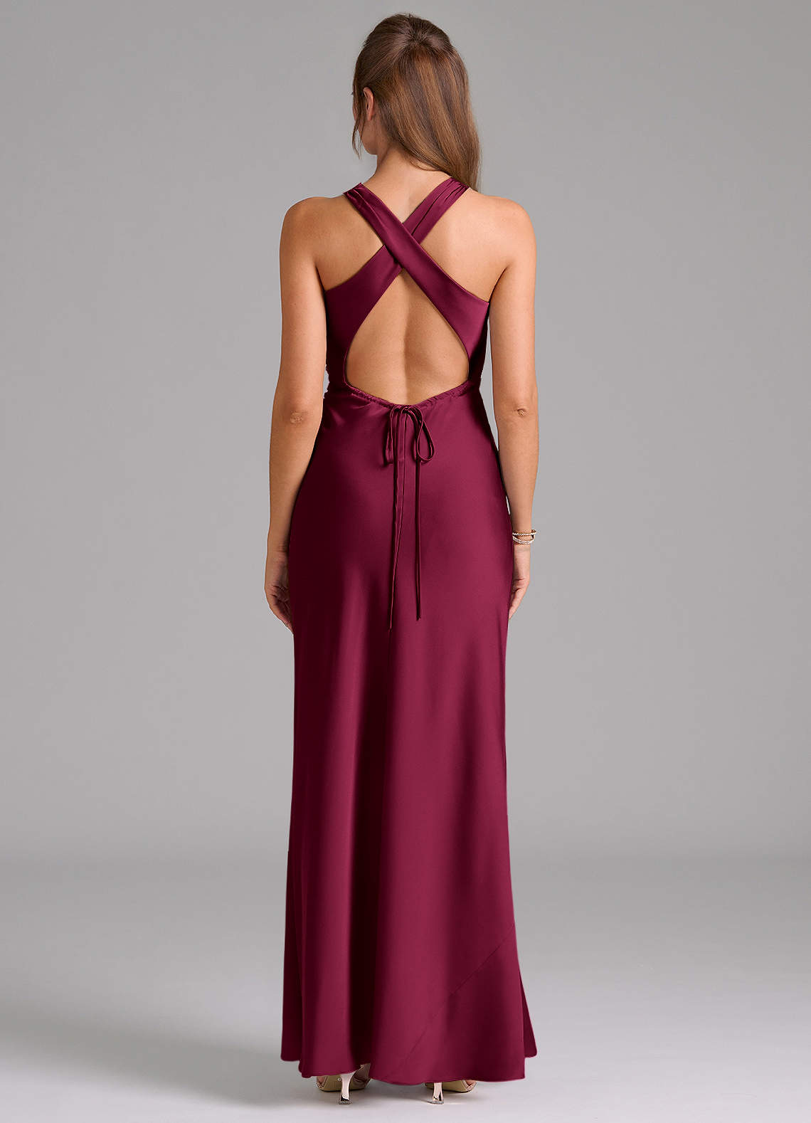 Evadne Sheath Scoop-Neck Stretch Satin Bridesmaid Dress in Burgundy