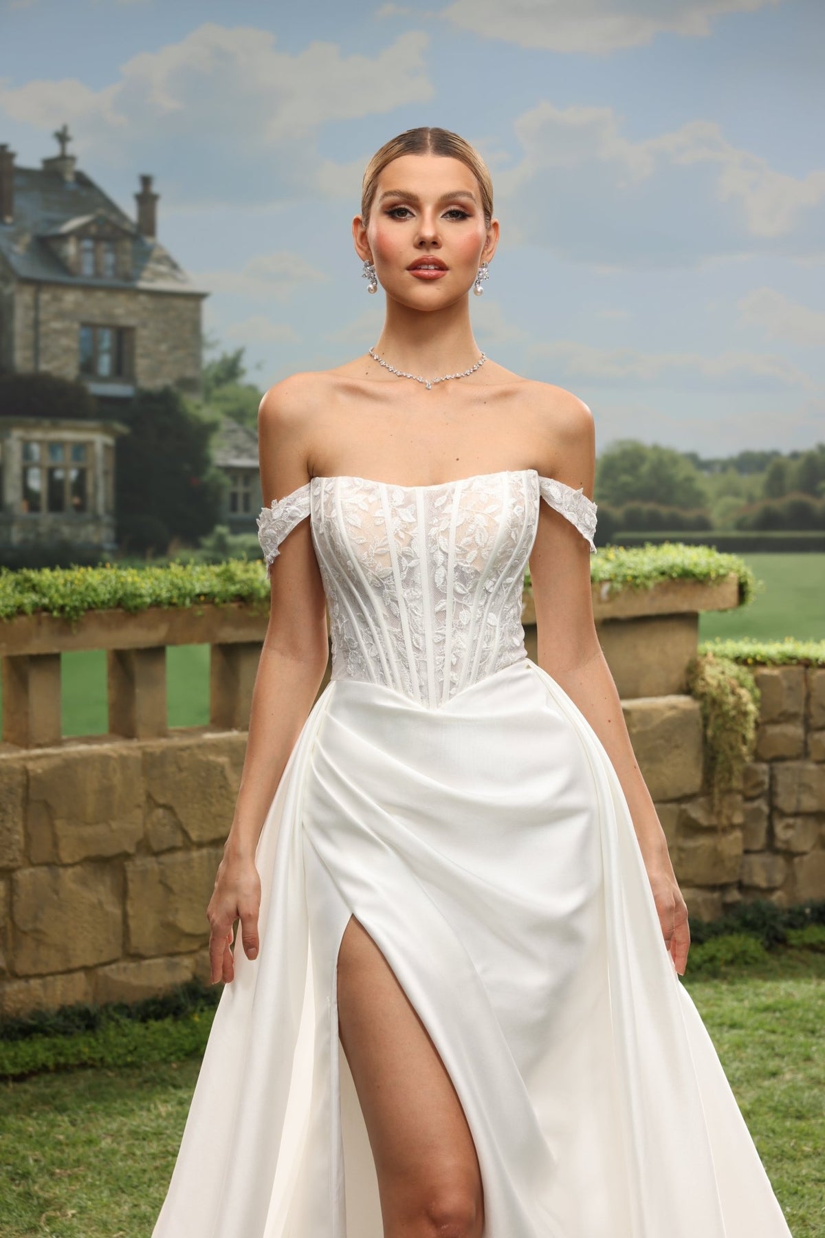 Faye white wedding dress detail view 6