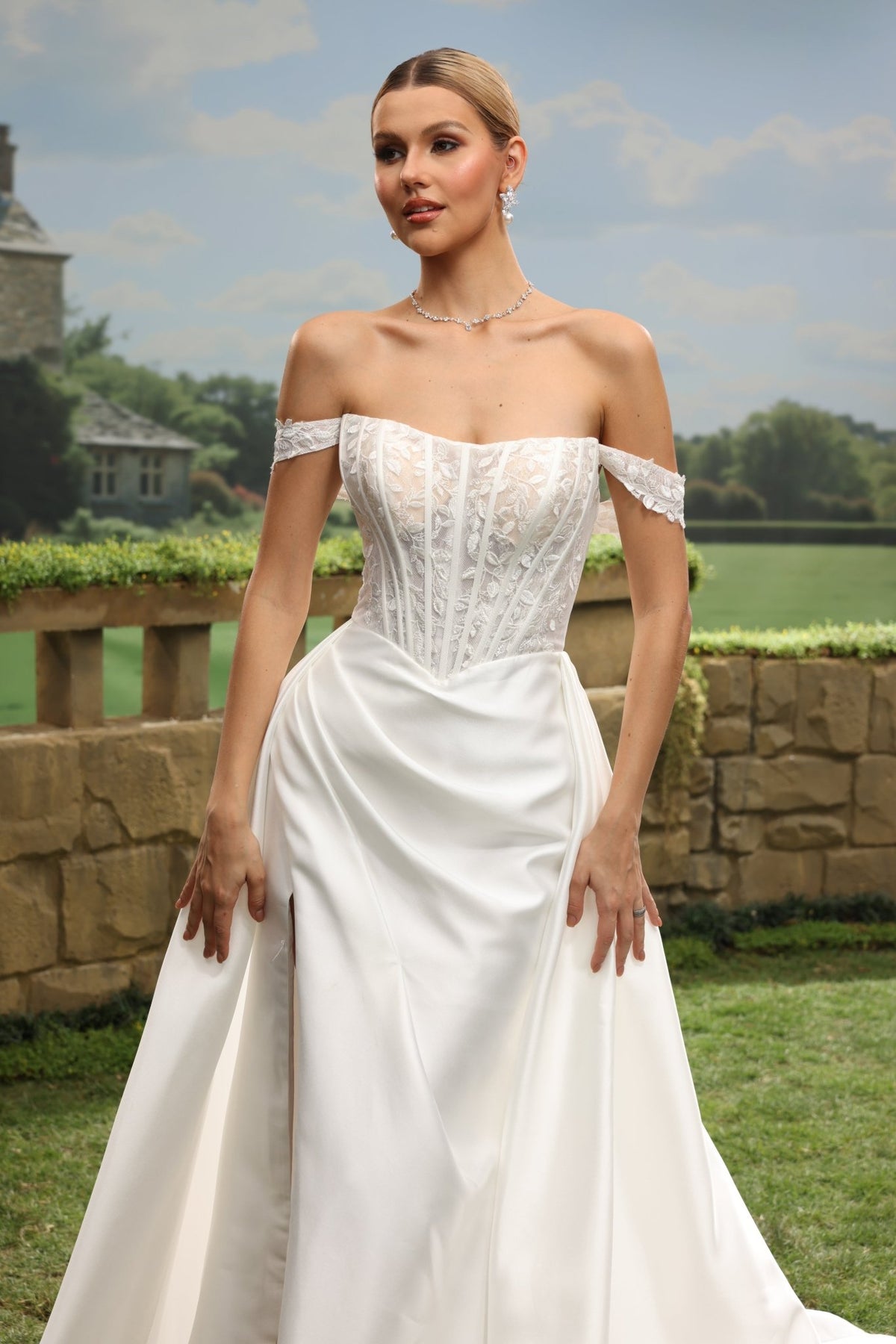Faye white wedding dress detail view 8