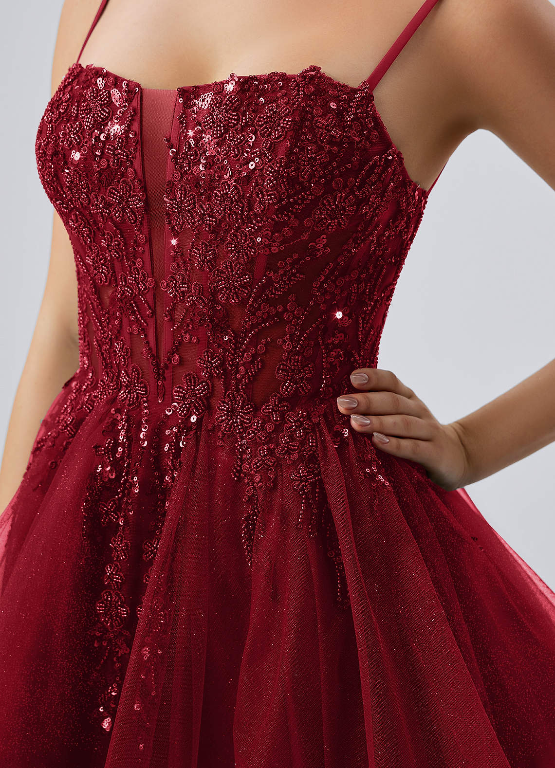 Odette Skater Keyhole Glitter Tulle Mini Prom Dress in Burgundy