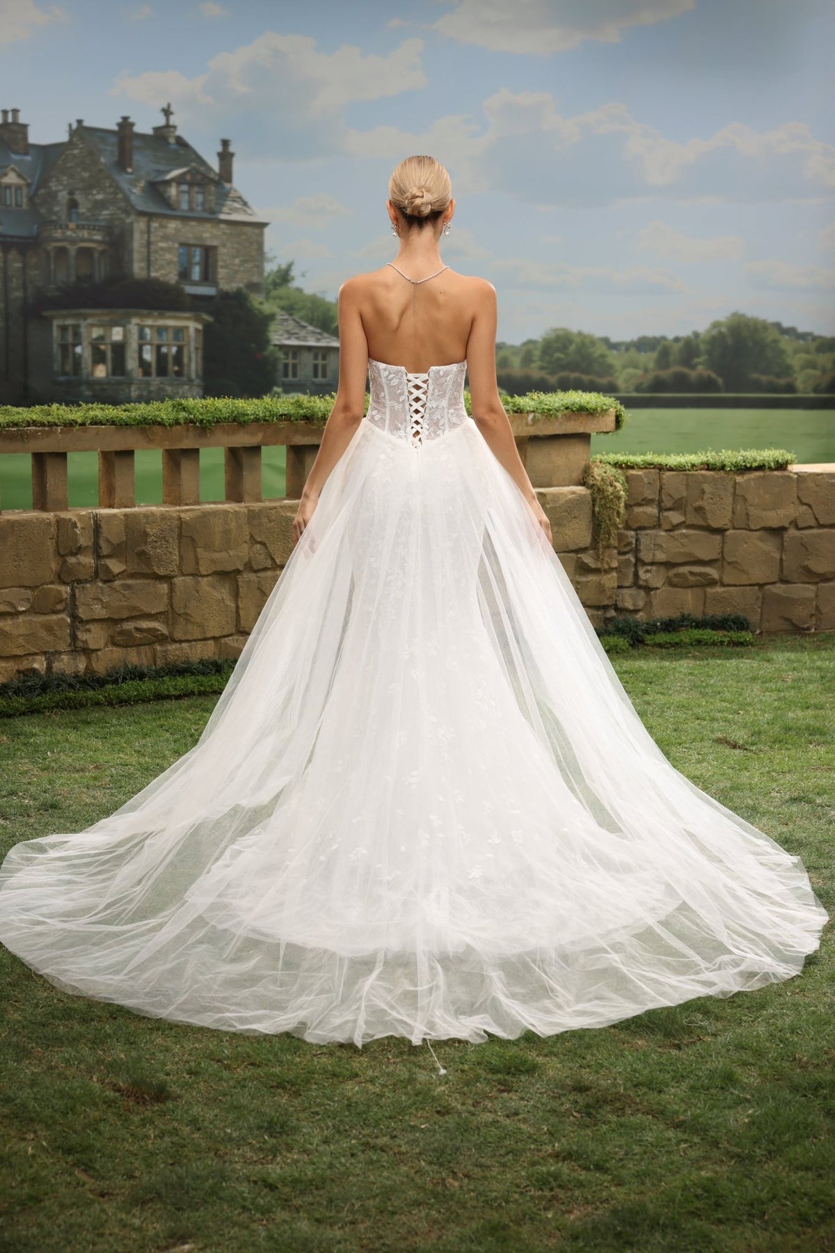 Gisra Mermaid Strapless Straight-Neck wedding dress — back view
