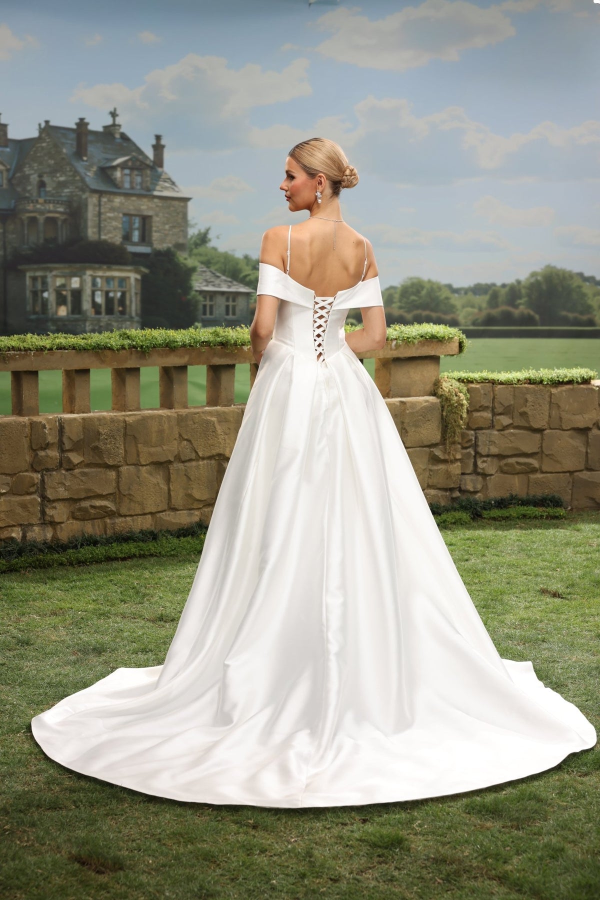 Hana white wedding dress back view 5