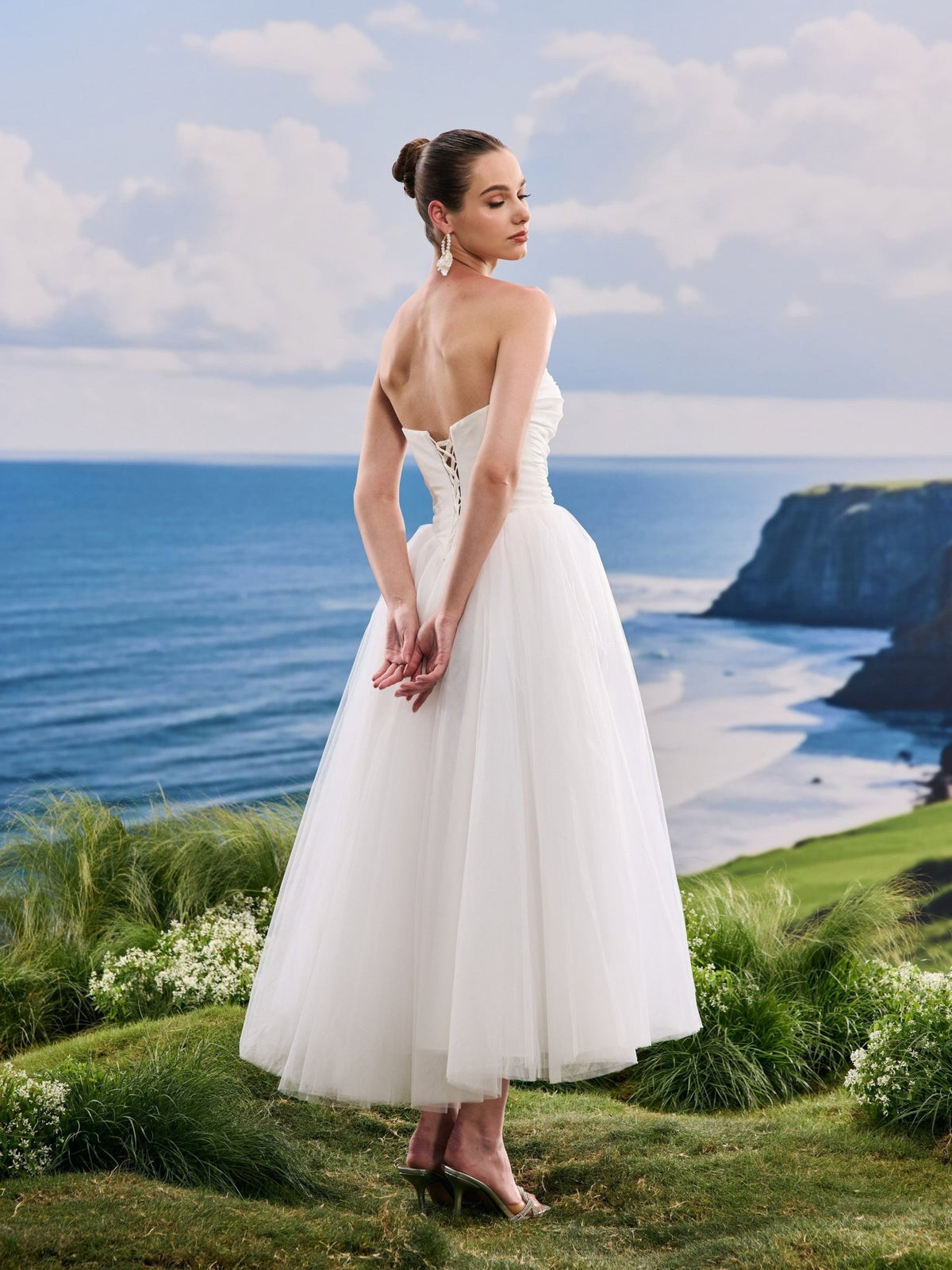 Havira white wedding dress, back view