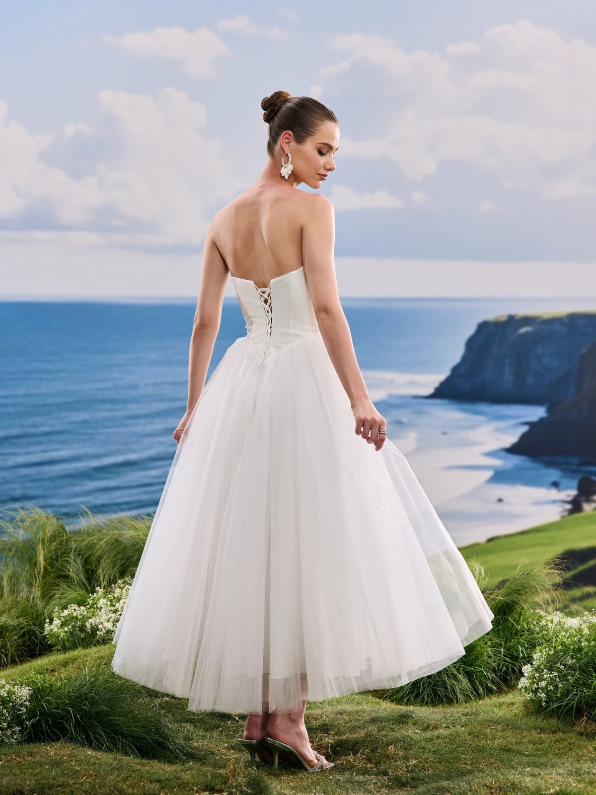 Havira white wedding dress, back view