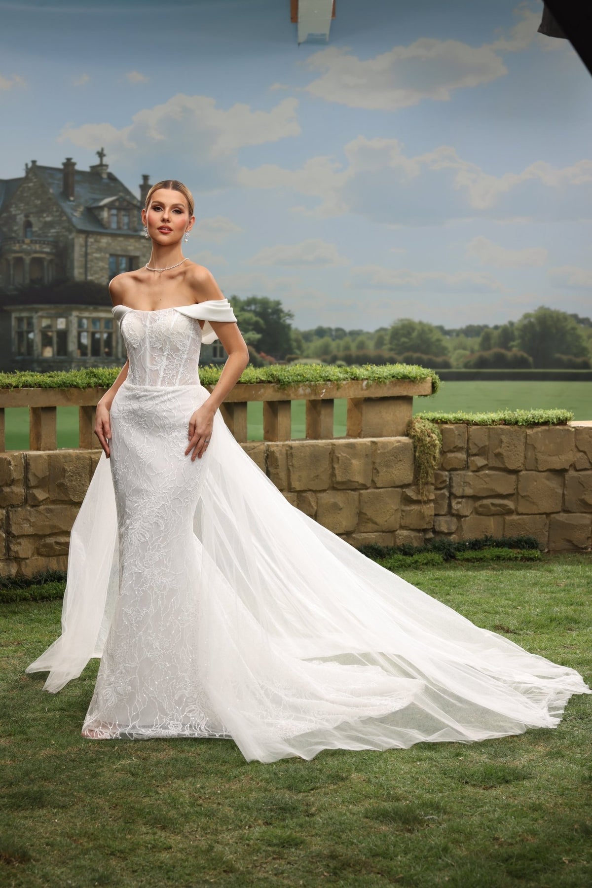 Helia Mermaid Off-the-Shoulder Straight-Neck wedding dress — design detail 9