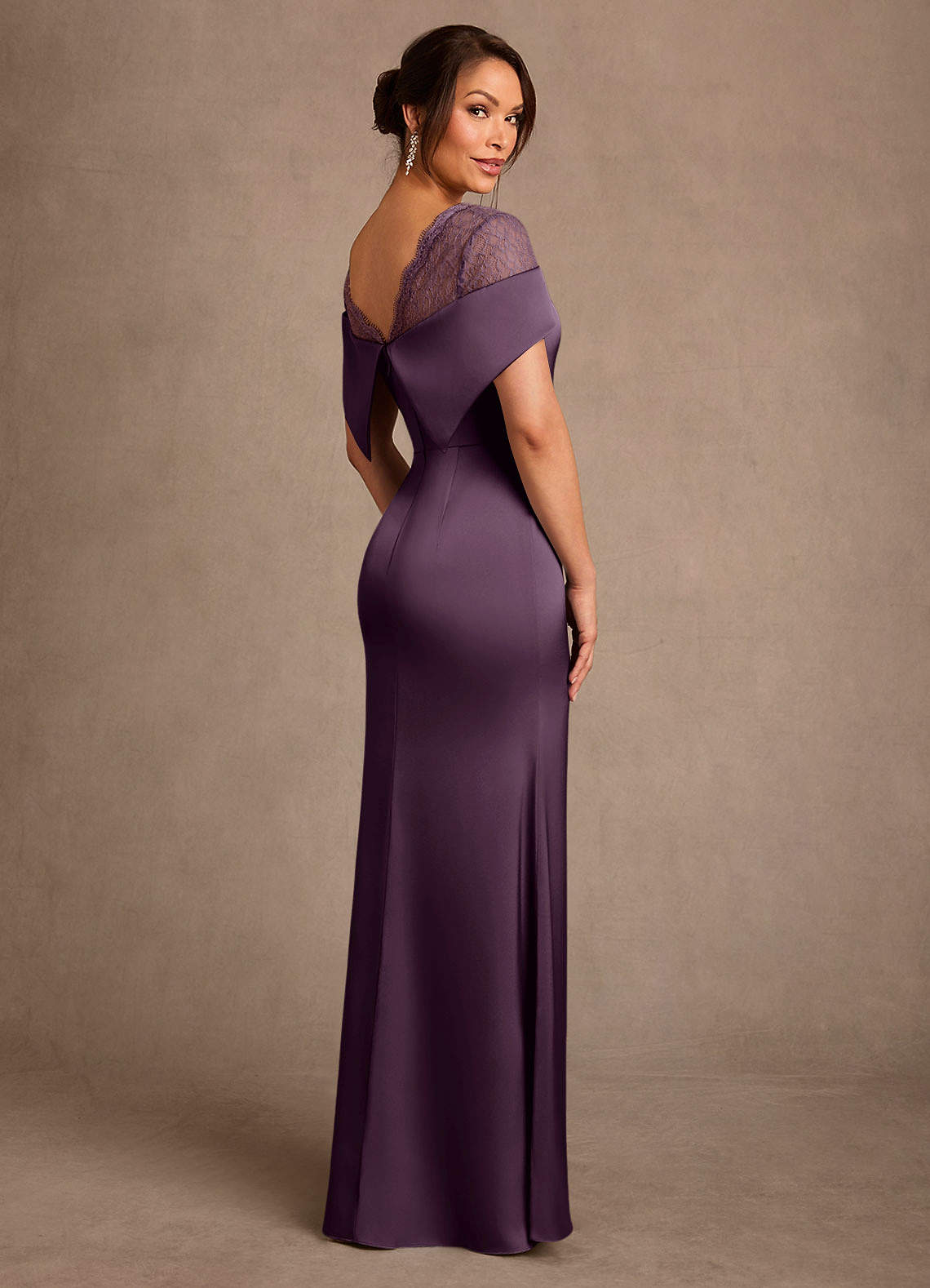 Henrieta Sheath Square-Neck Stretch Satin and Lace Mother of the Bride Dress in Plum