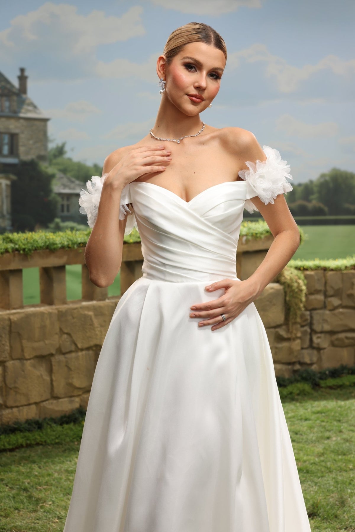 Isla white wedding dress detail view 8