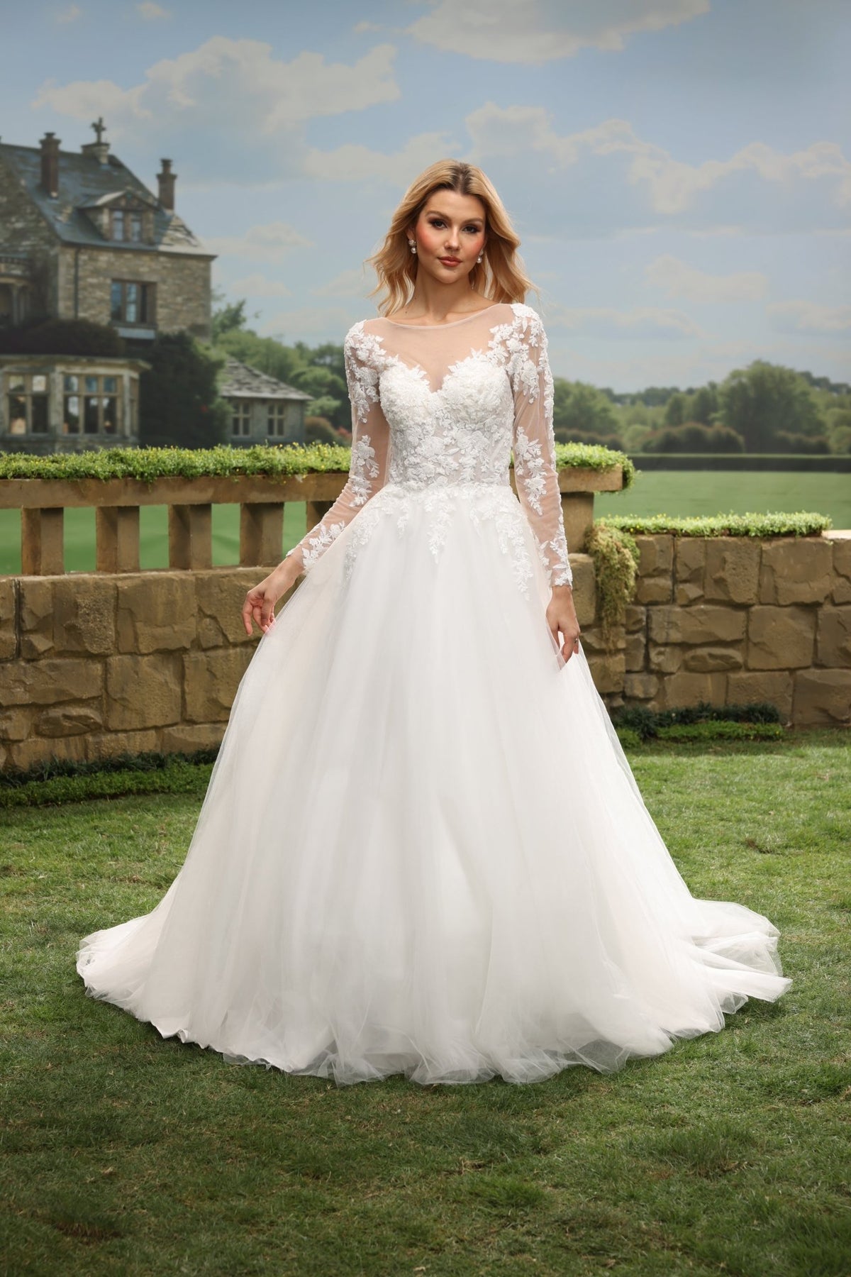 Ivara white wedding dress side view 2