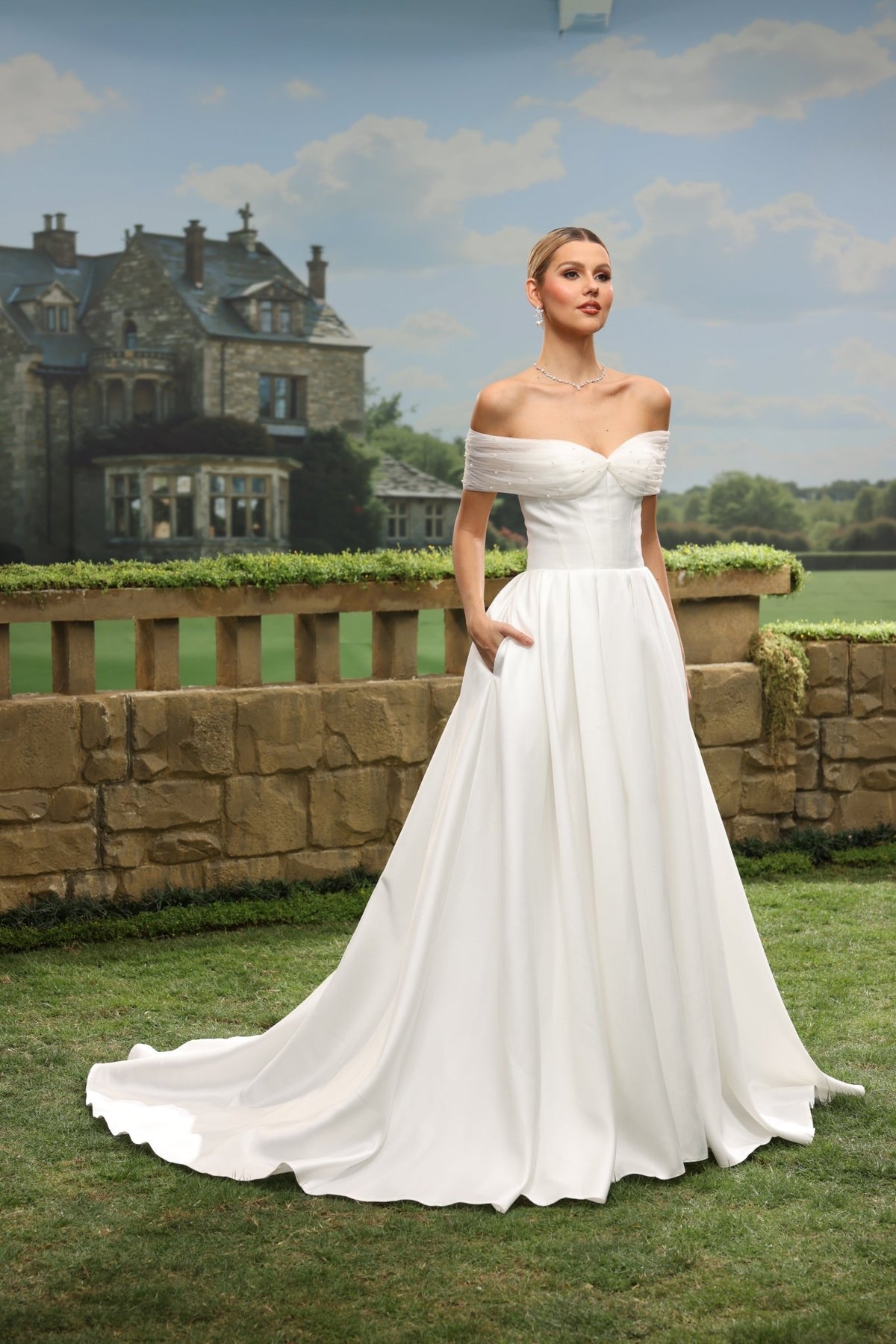 Jora white wedding dress side view 2