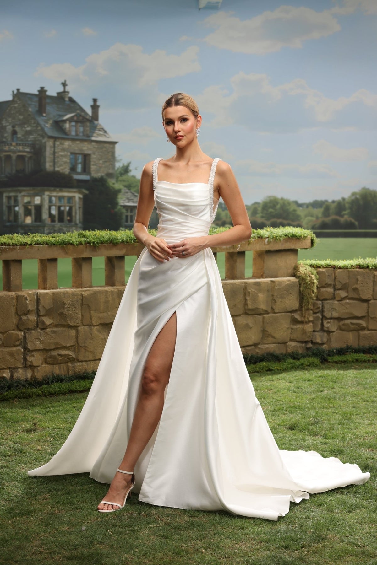 Dova white wedding dress detail view 10