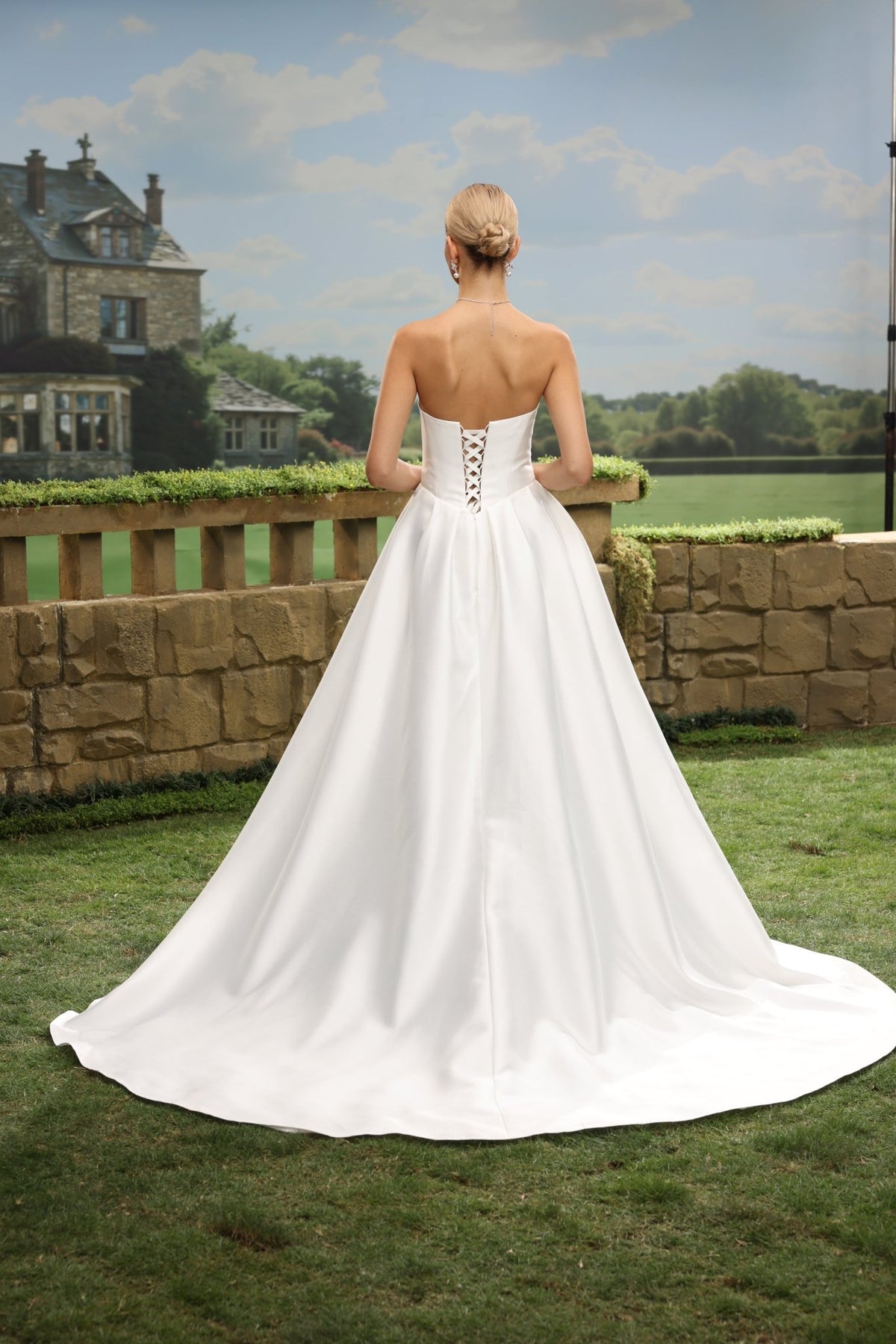 Lena white wedding dress back view 4