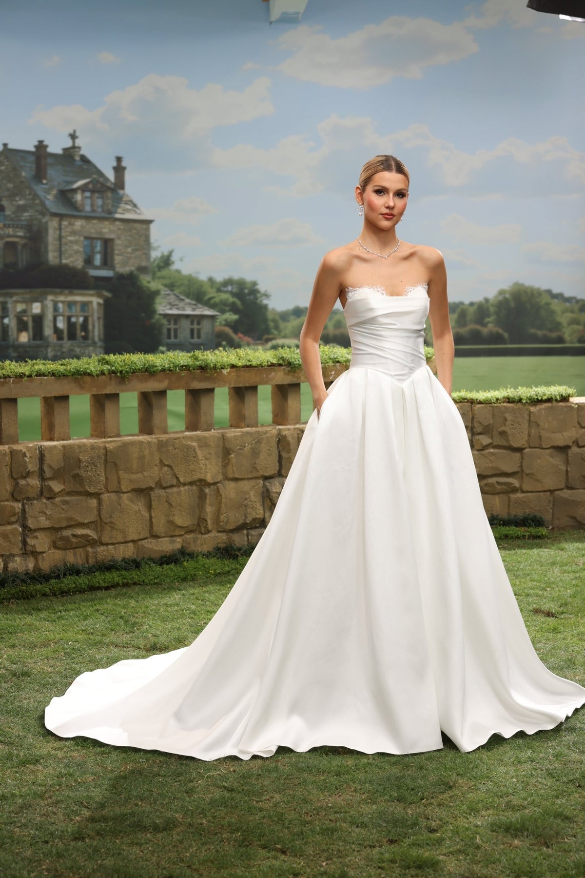 Lena white wedding dress side view 2