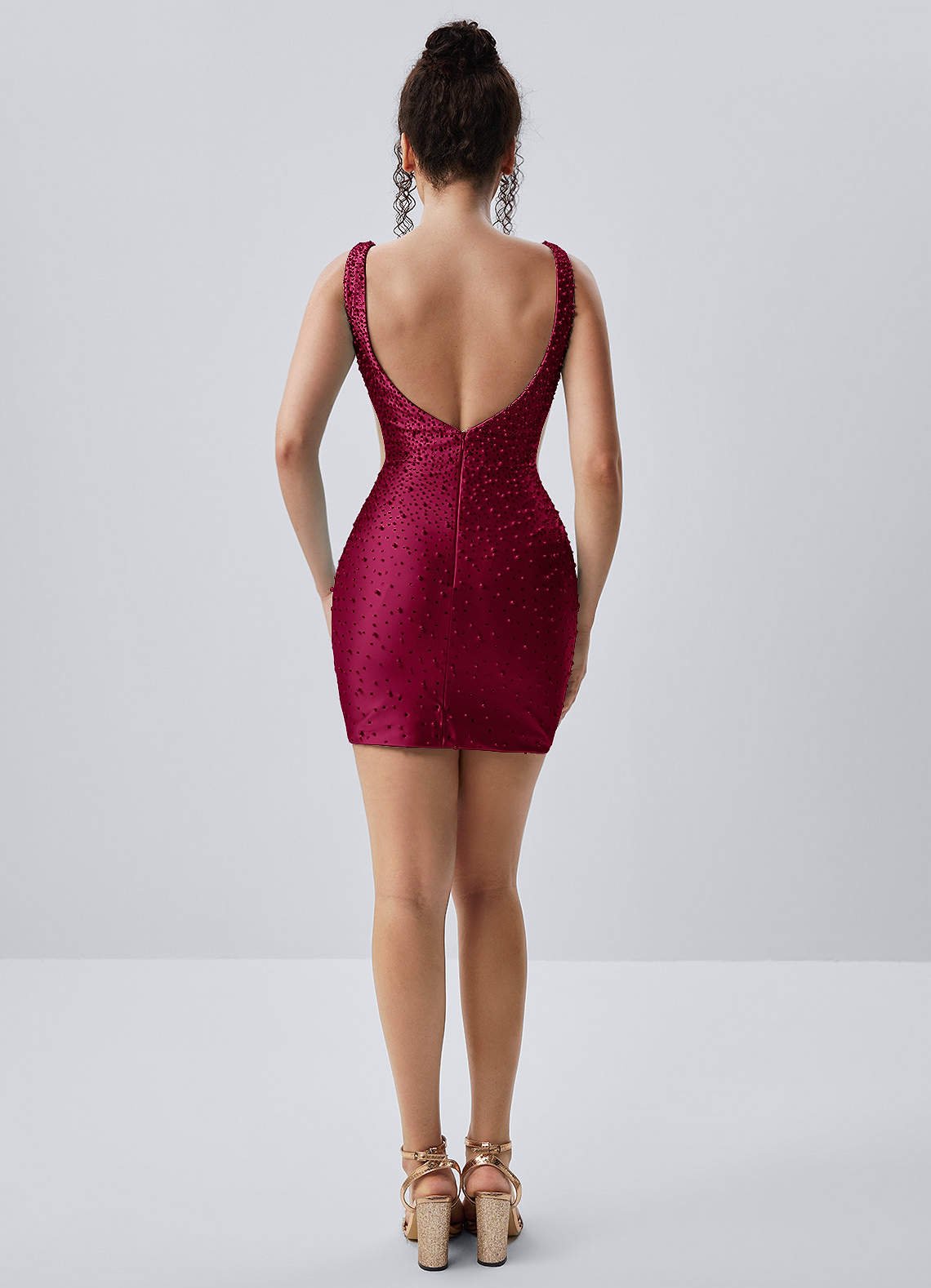 Lowillen Bodycon Mini V-Neck Stretch Satin Prom Dress in Burgundy