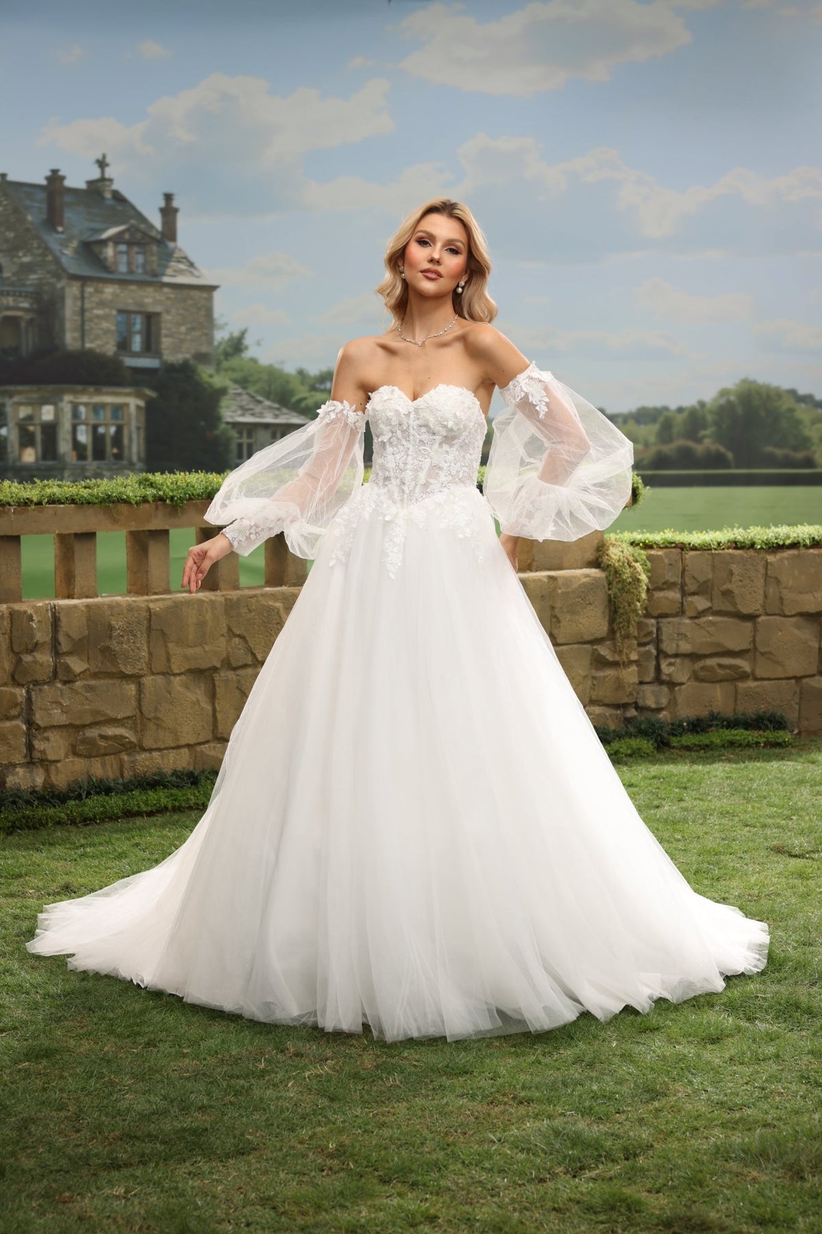 Lumi white wedding dress detail view 2
