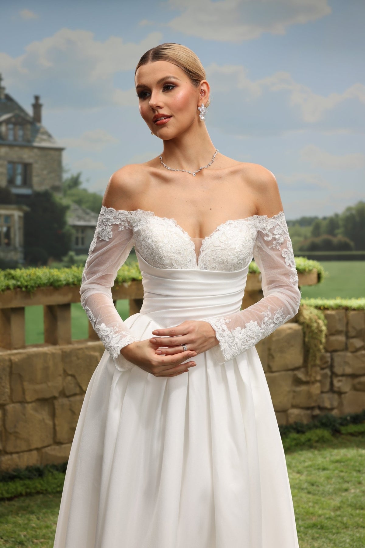 Maia white wedding dress detail view 8