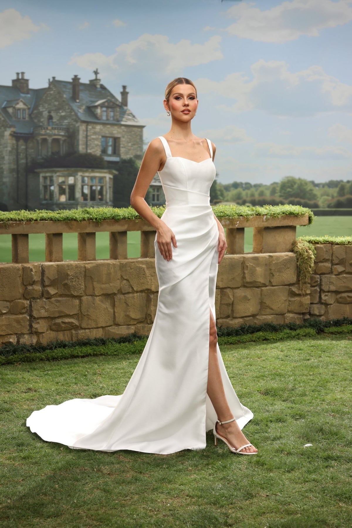 Zora white wedding dress detail view 7