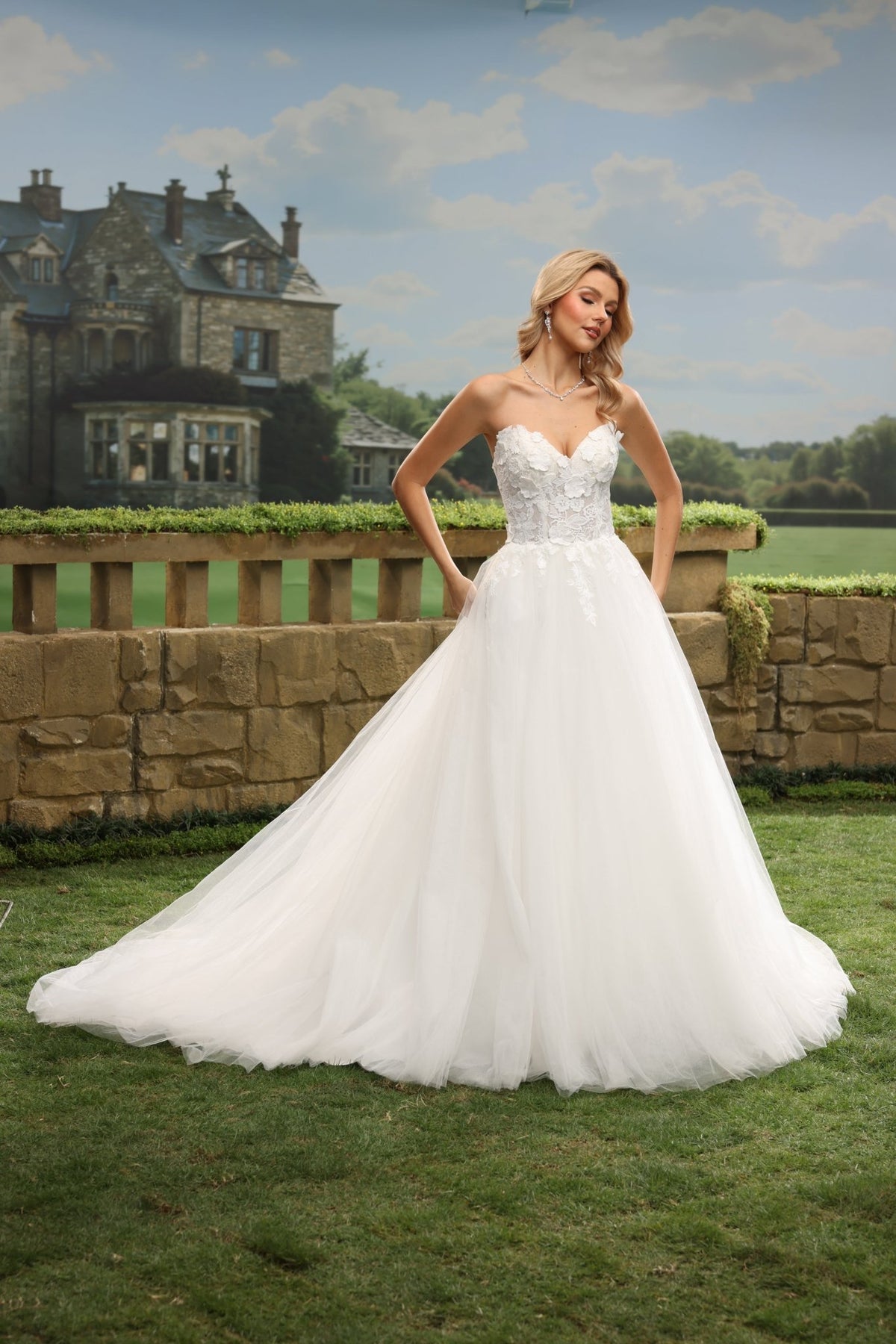 Mira white wedding dress detail view 5