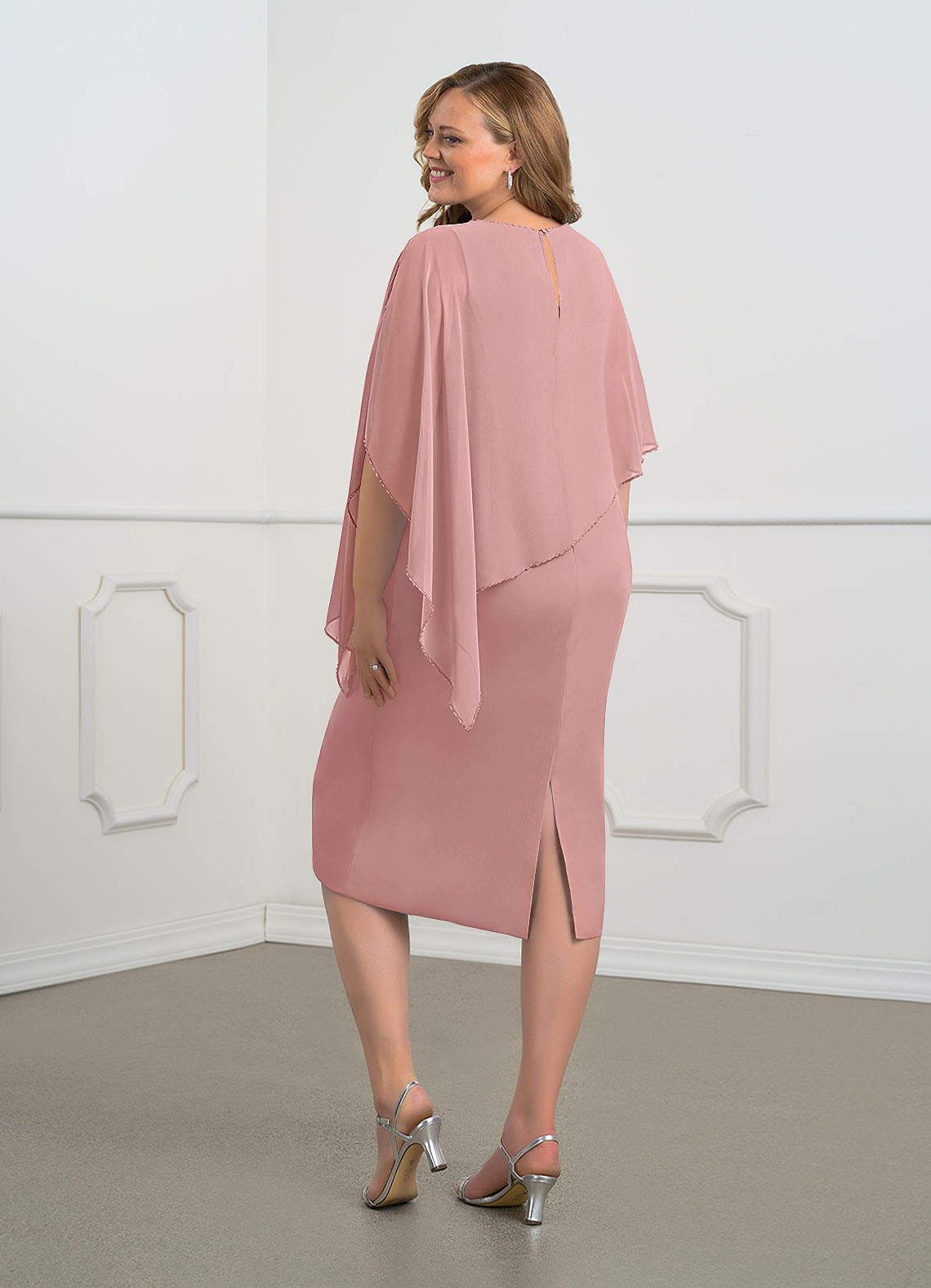 Sparrow Sheath Scoop-Neck Chiffon Mother of the Bride Dress