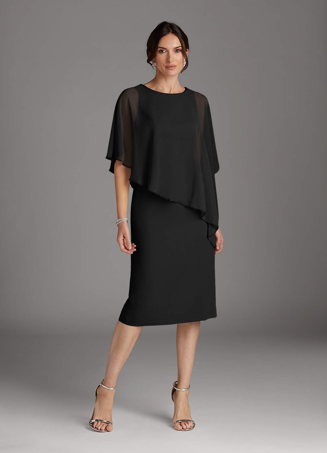 Sparrow Sheath Scoop-Neck Chiffon Mother of the Bride Dress in black