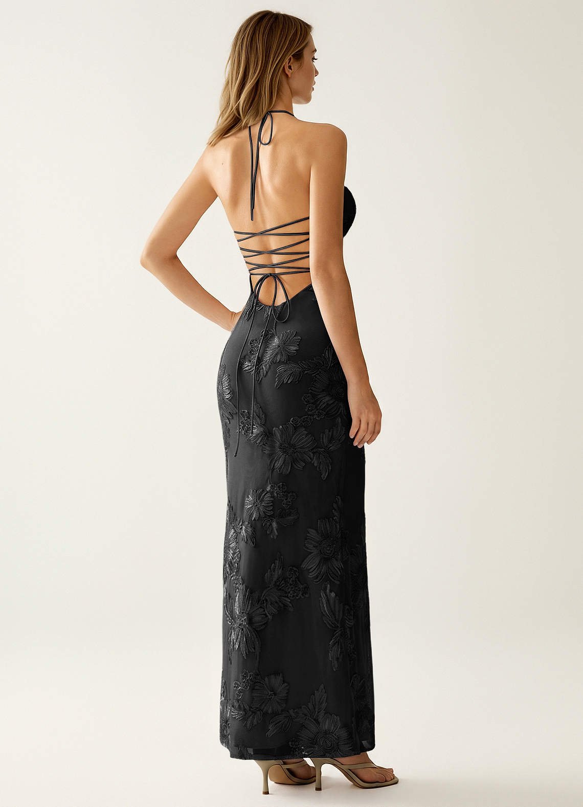 Nasasiya Mermaid Halter-Neck Stretch Lace Prom Dress in black