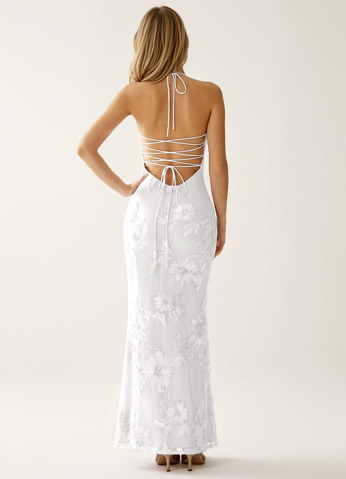 Nasasiya Mermaid Halter-Neck Stretch Lace Prom Dress in white