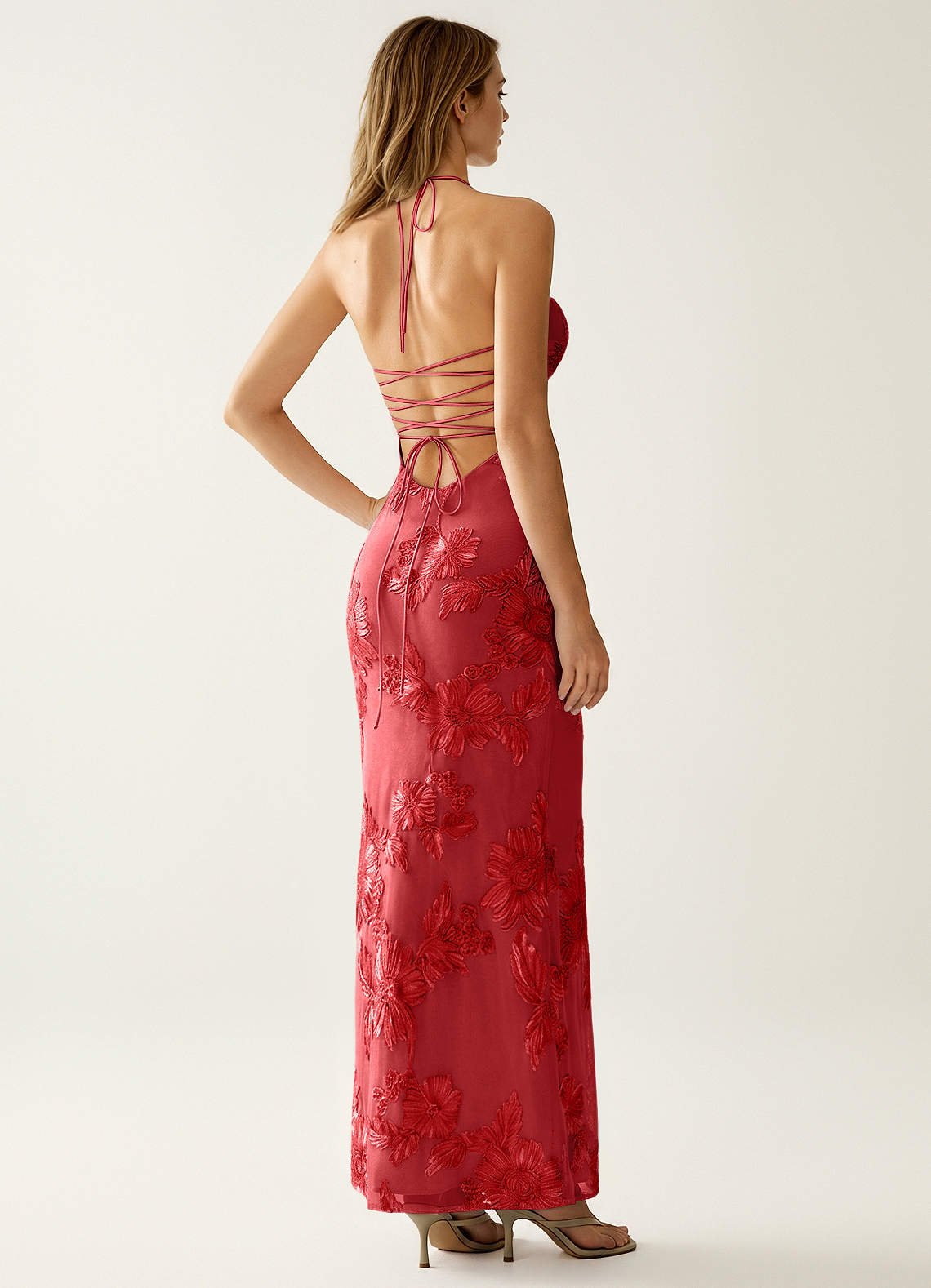 Nasasiya Mermaid Halter-Neck Stretch Lace Prom Dress in Red